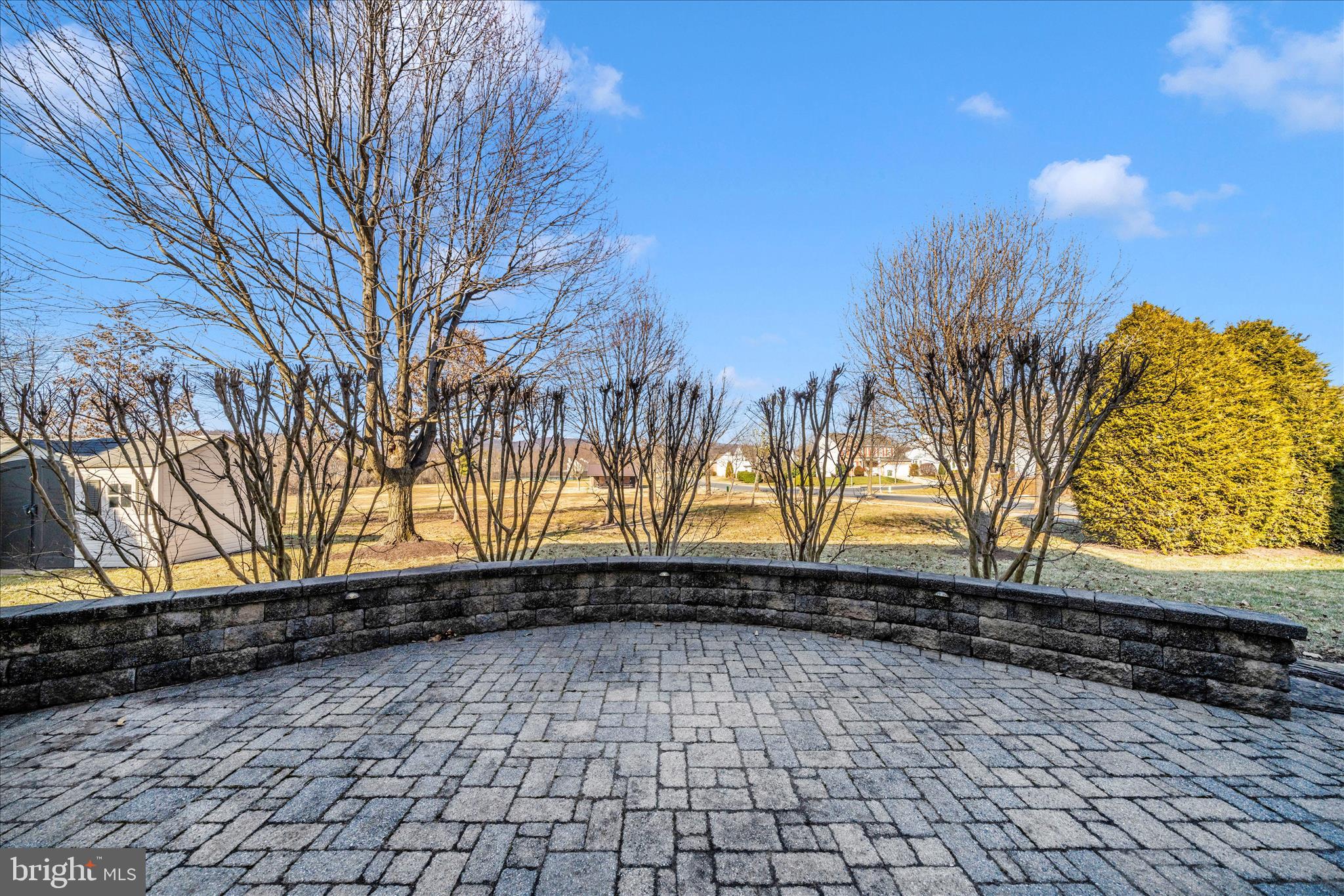 EMERALD FARM - Residential