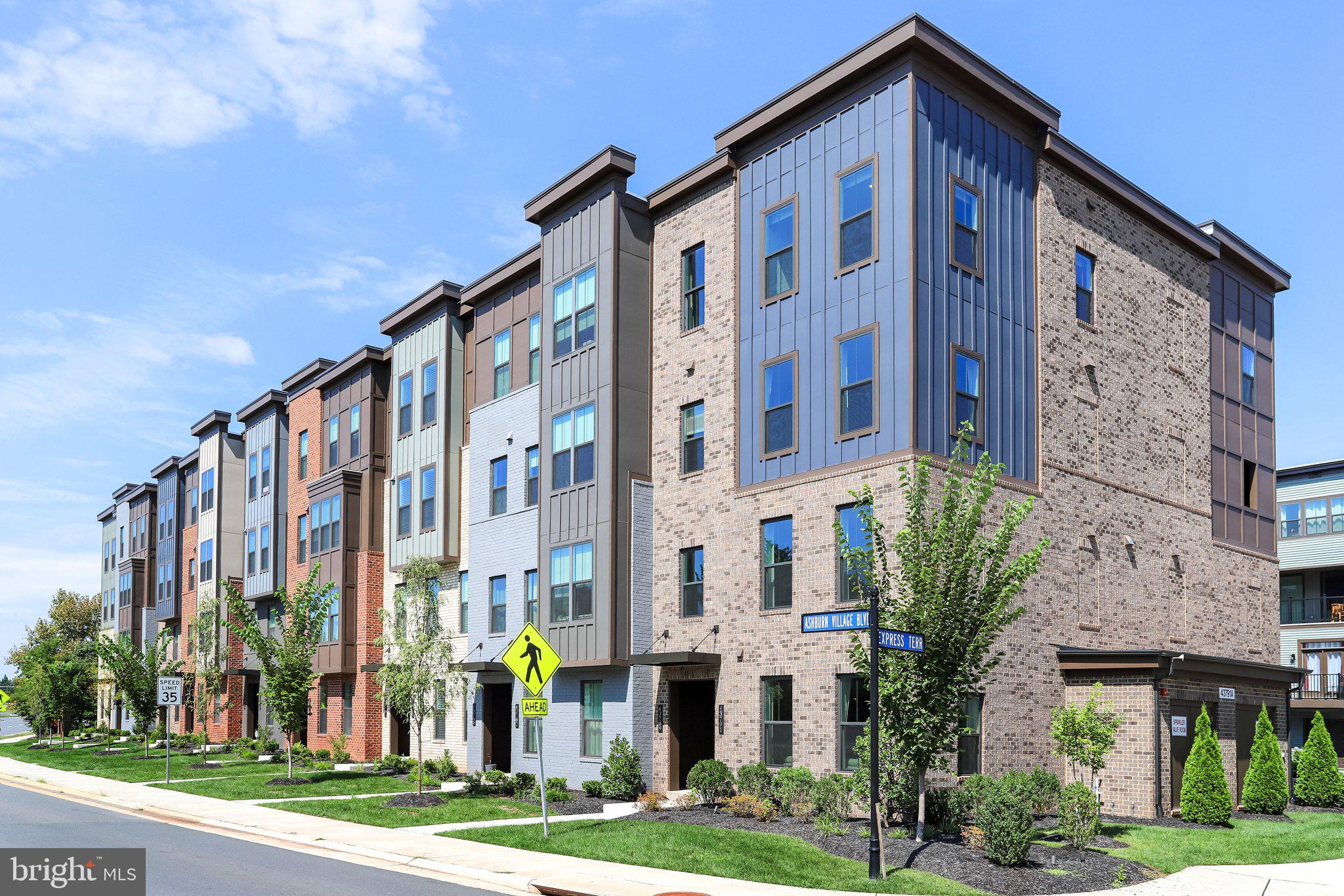 43789 METRO TERRACE