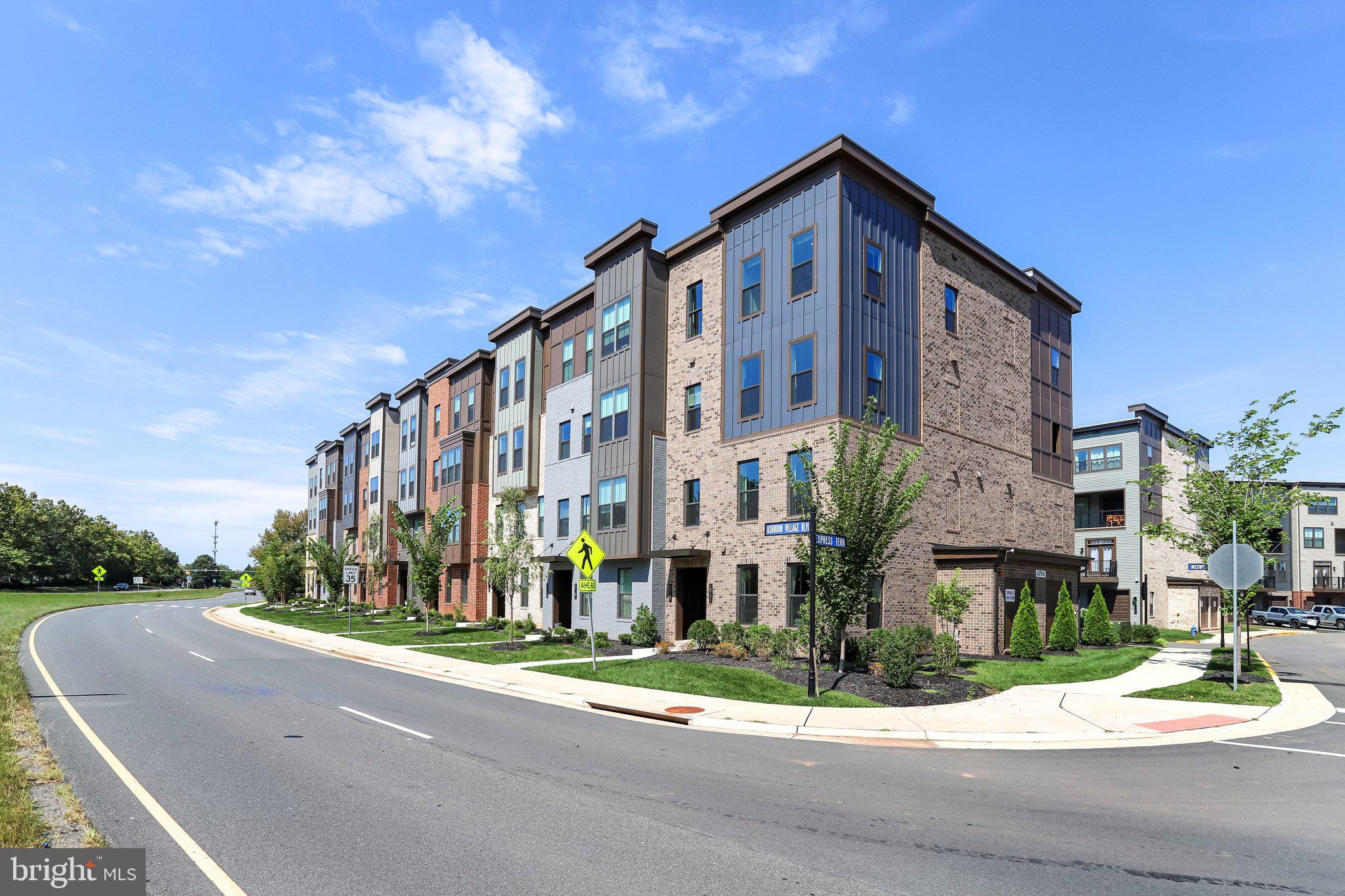 43789 METRO TERRACE