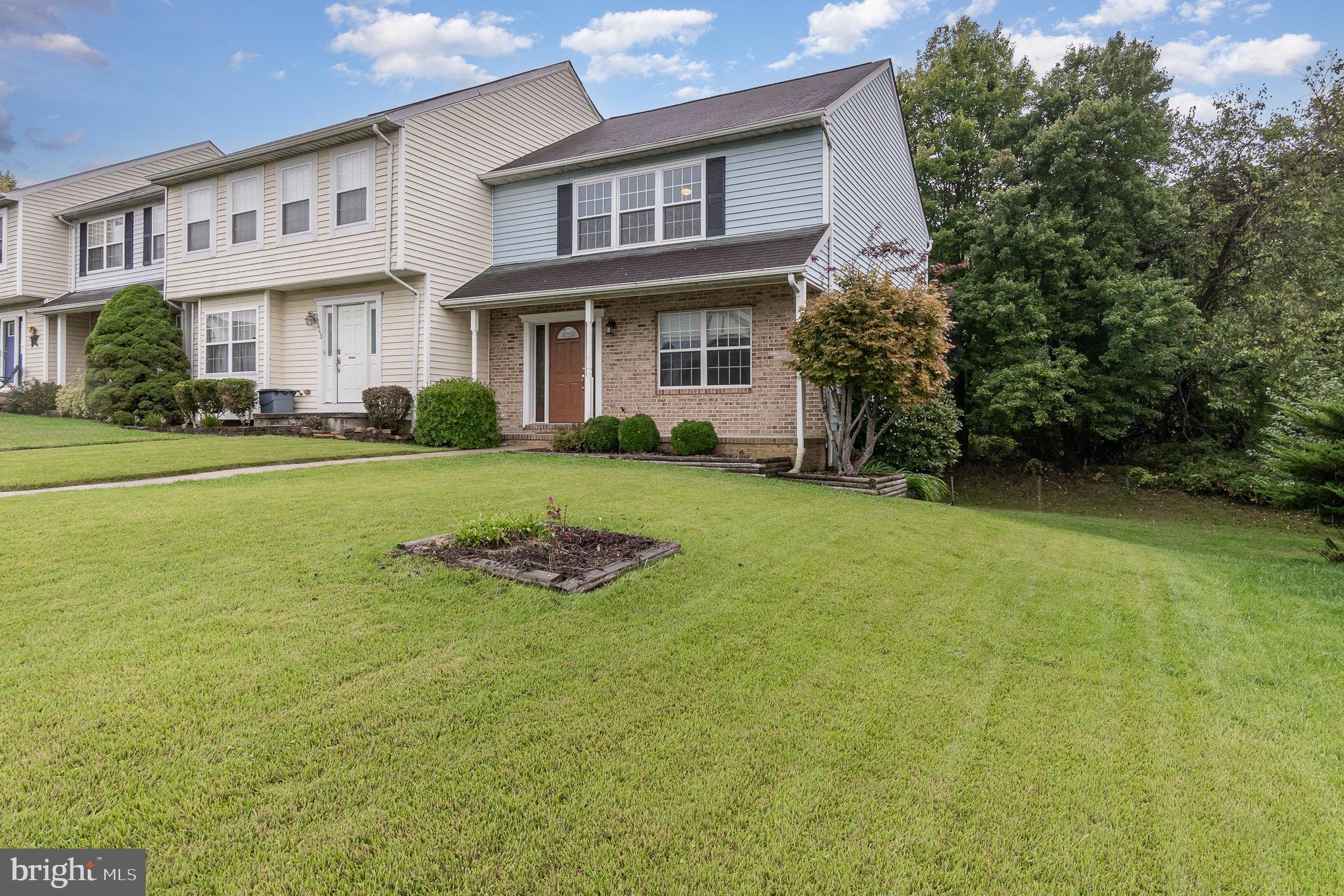 FOXBOROUGH FARMS - Residential