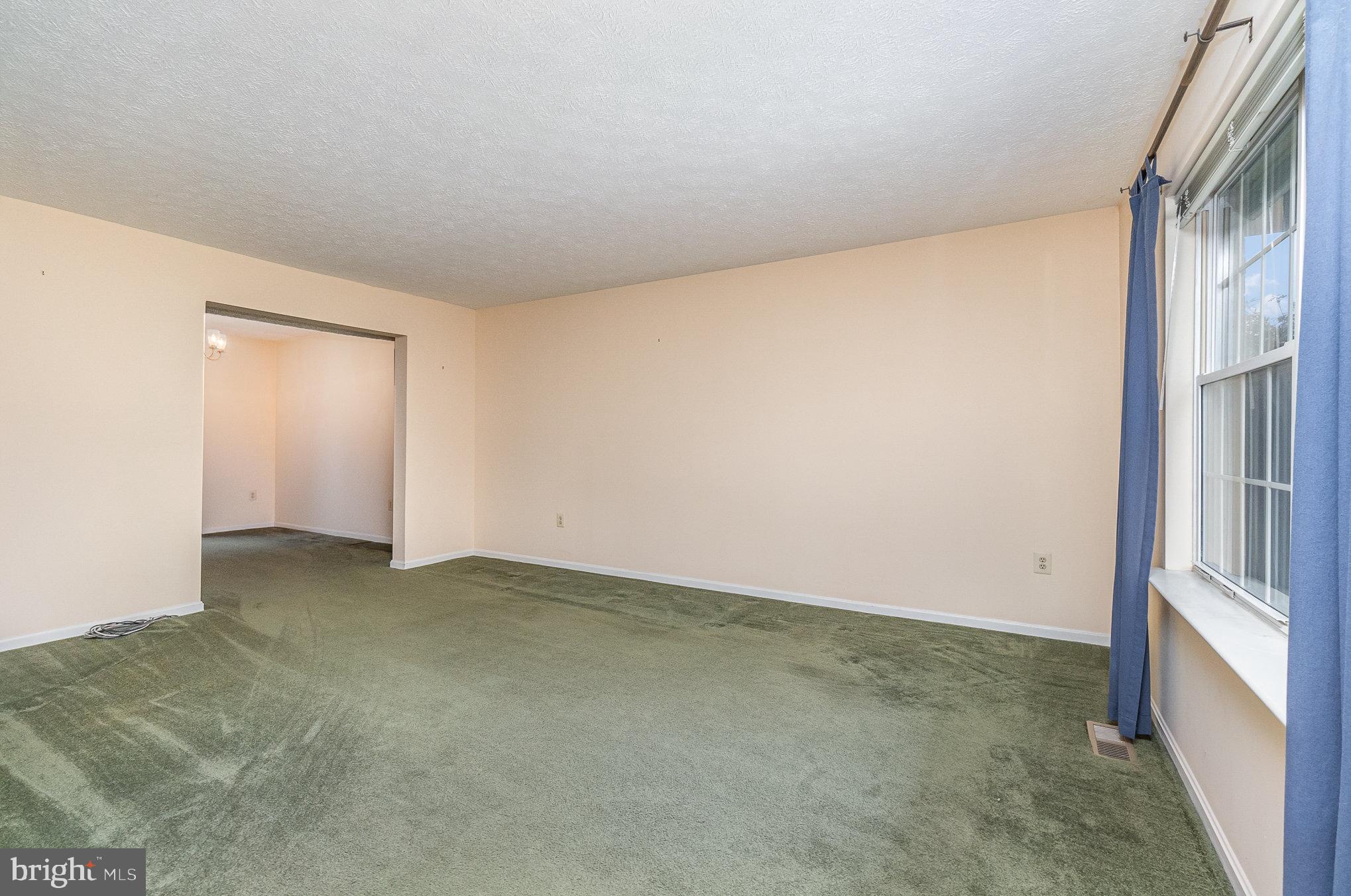 FOXBOROUGH FARMS - Residential