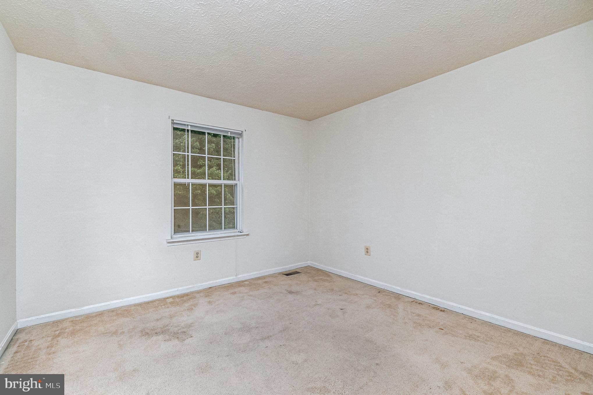 FOXBOROUGH FARMS - Residential