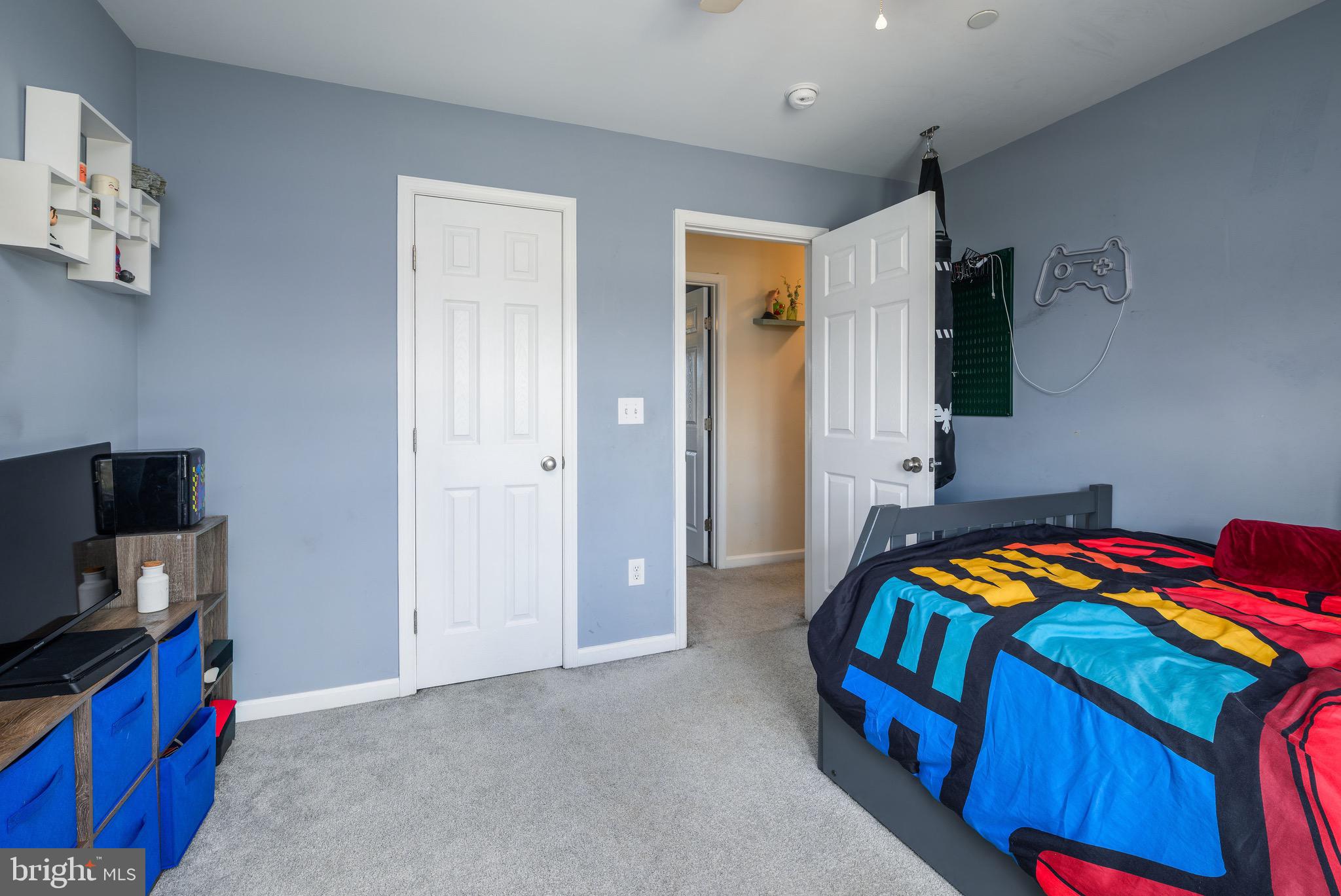 WOODLAND MANOR - Residential