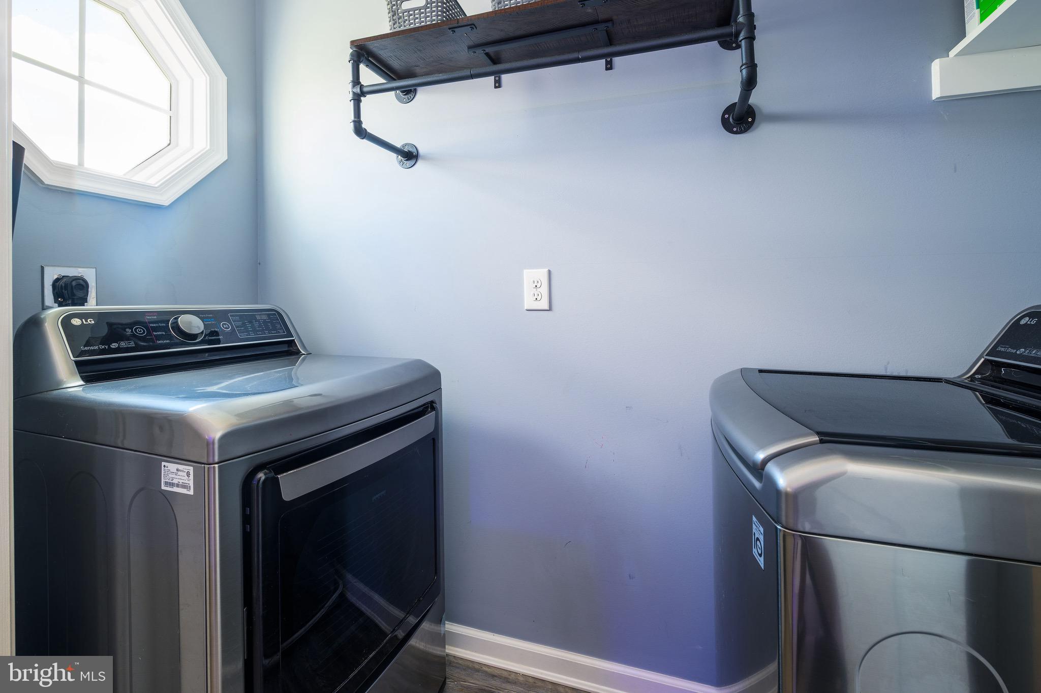 WOODLAND MANOR - Residential