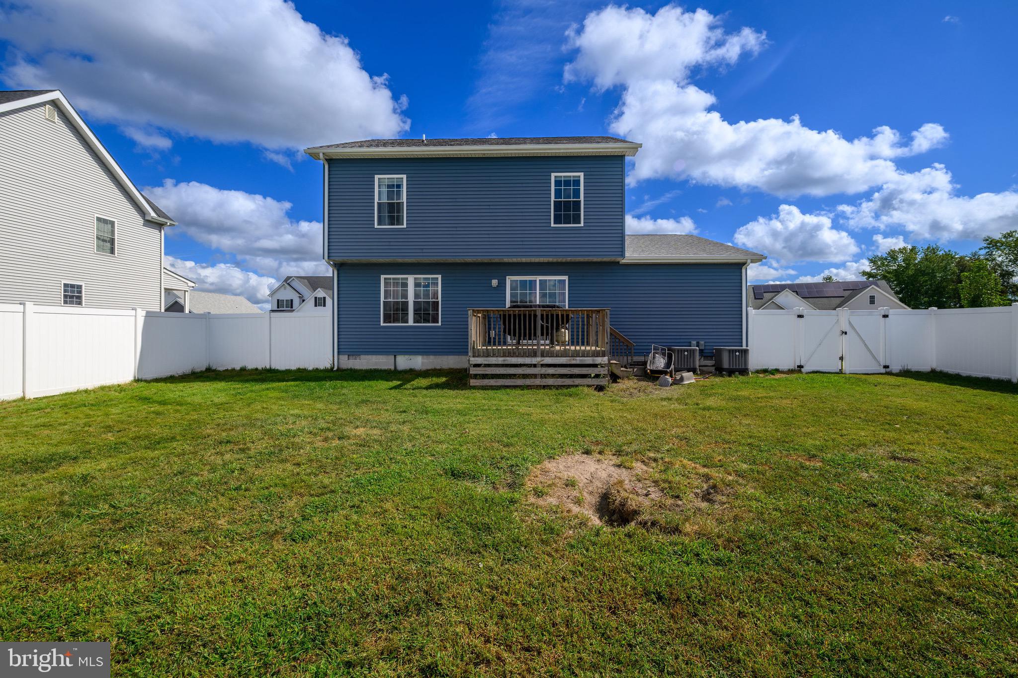 WOODLAND MANOR - Residential