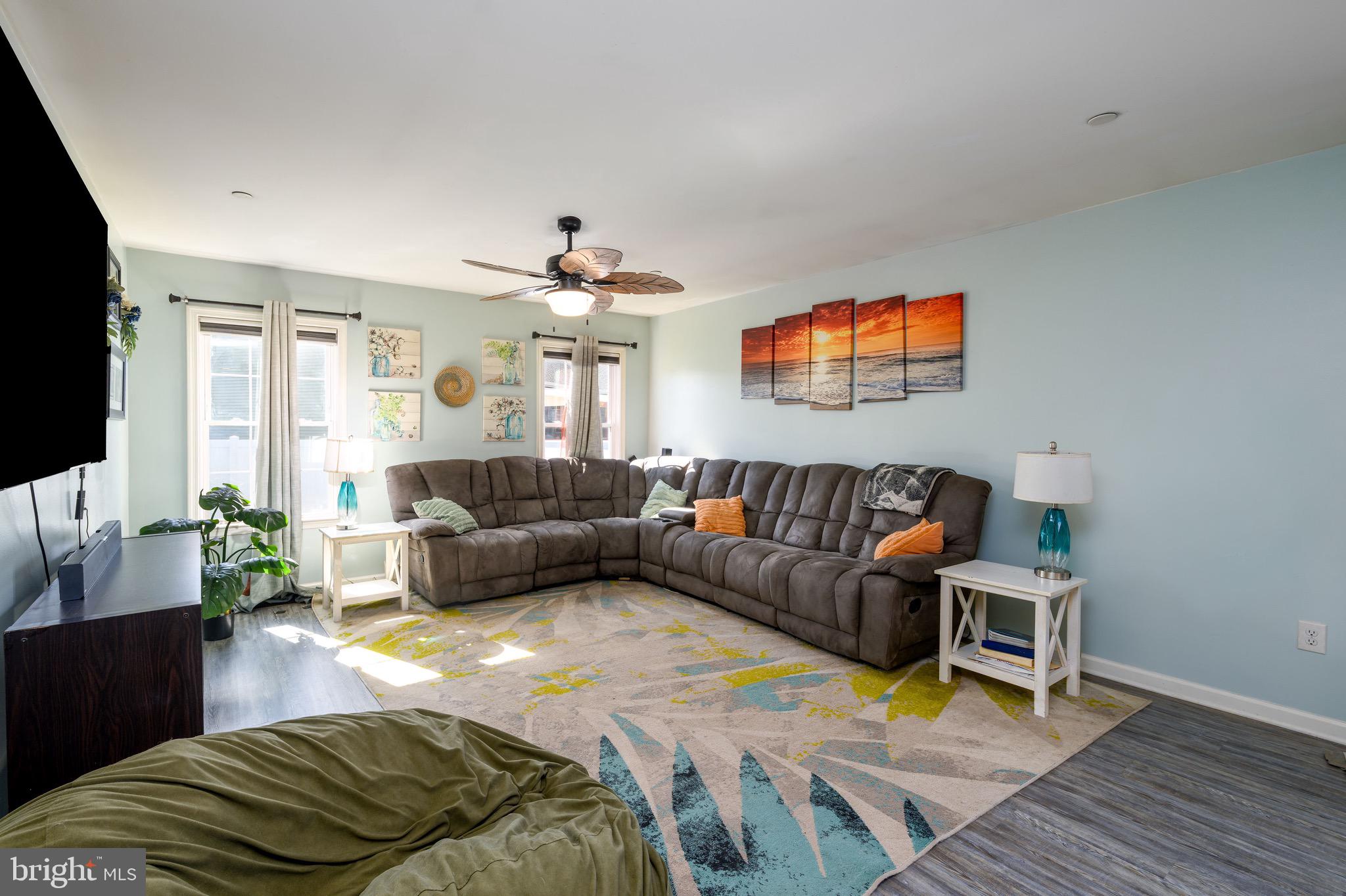 WOODLAND MANOR - Residential