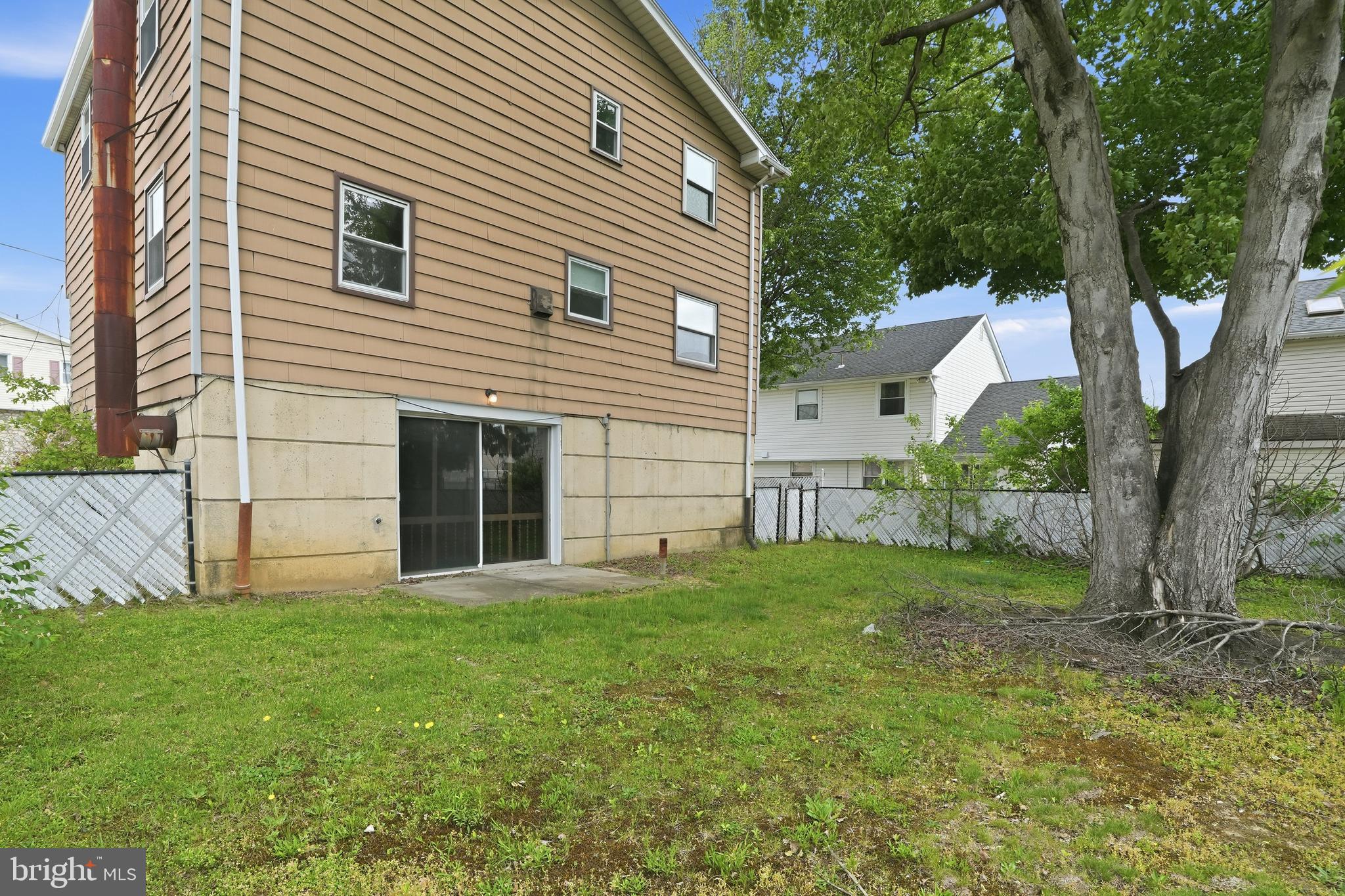 BUSTLETON - Residential