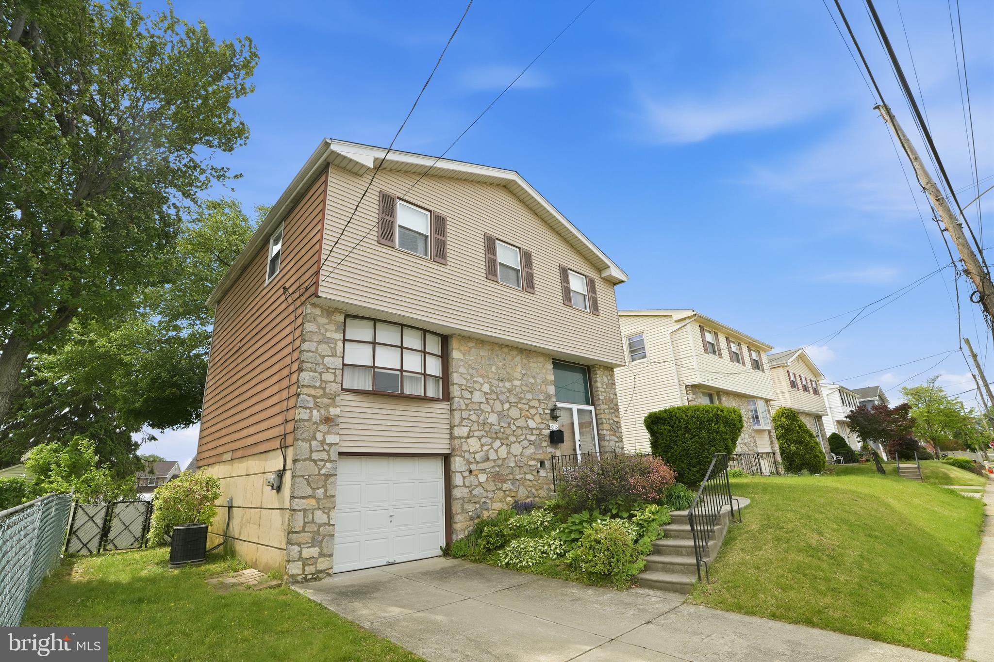 BUSTLETON - Residential
