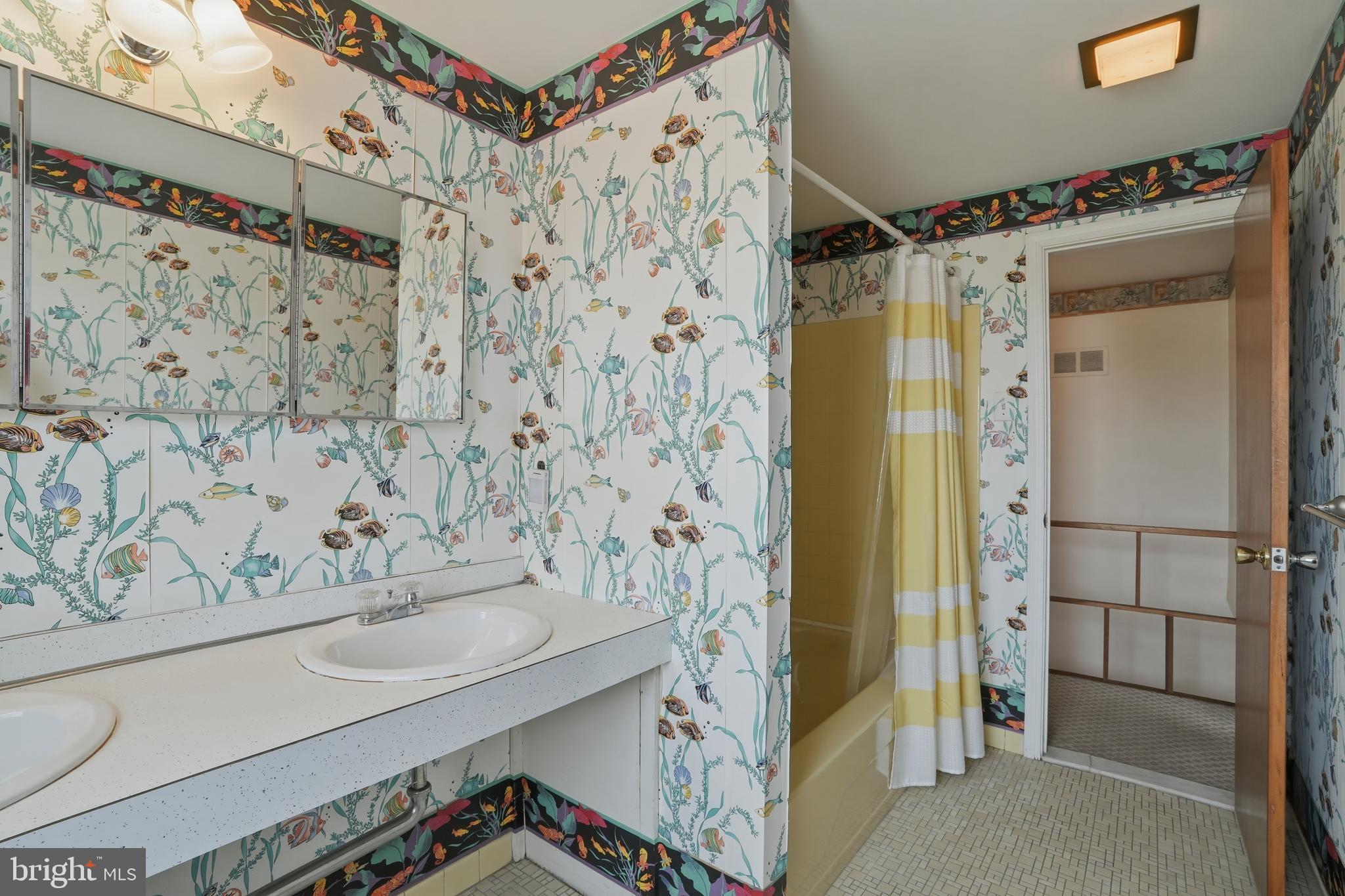 BUSTLETON - Residential