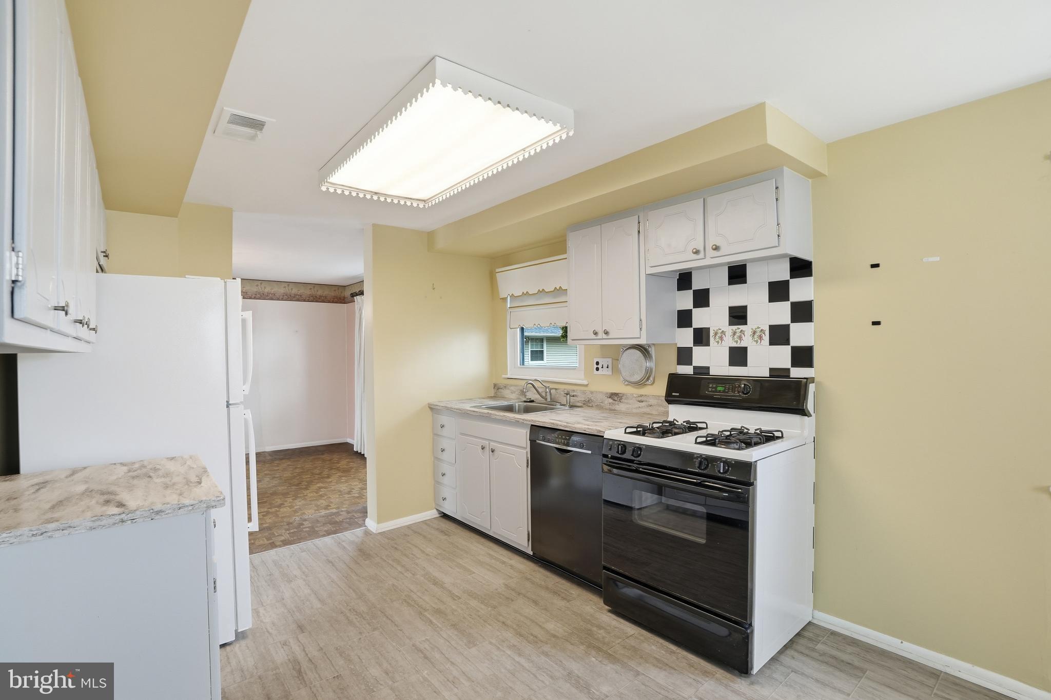 BUSTLETON - Residential