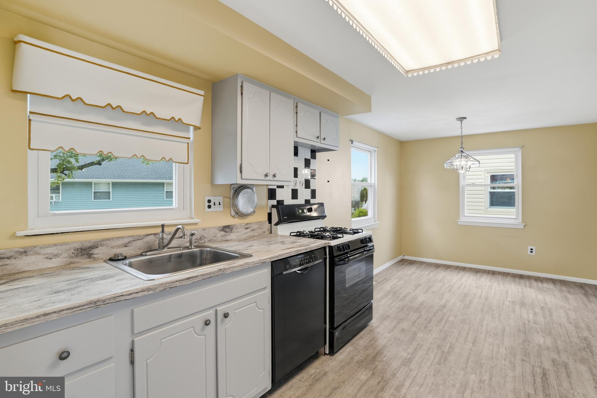 BUSTLETON - Residential