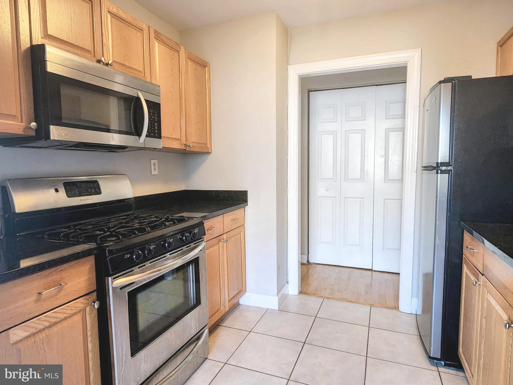 COLUMBIA - Residential Lease