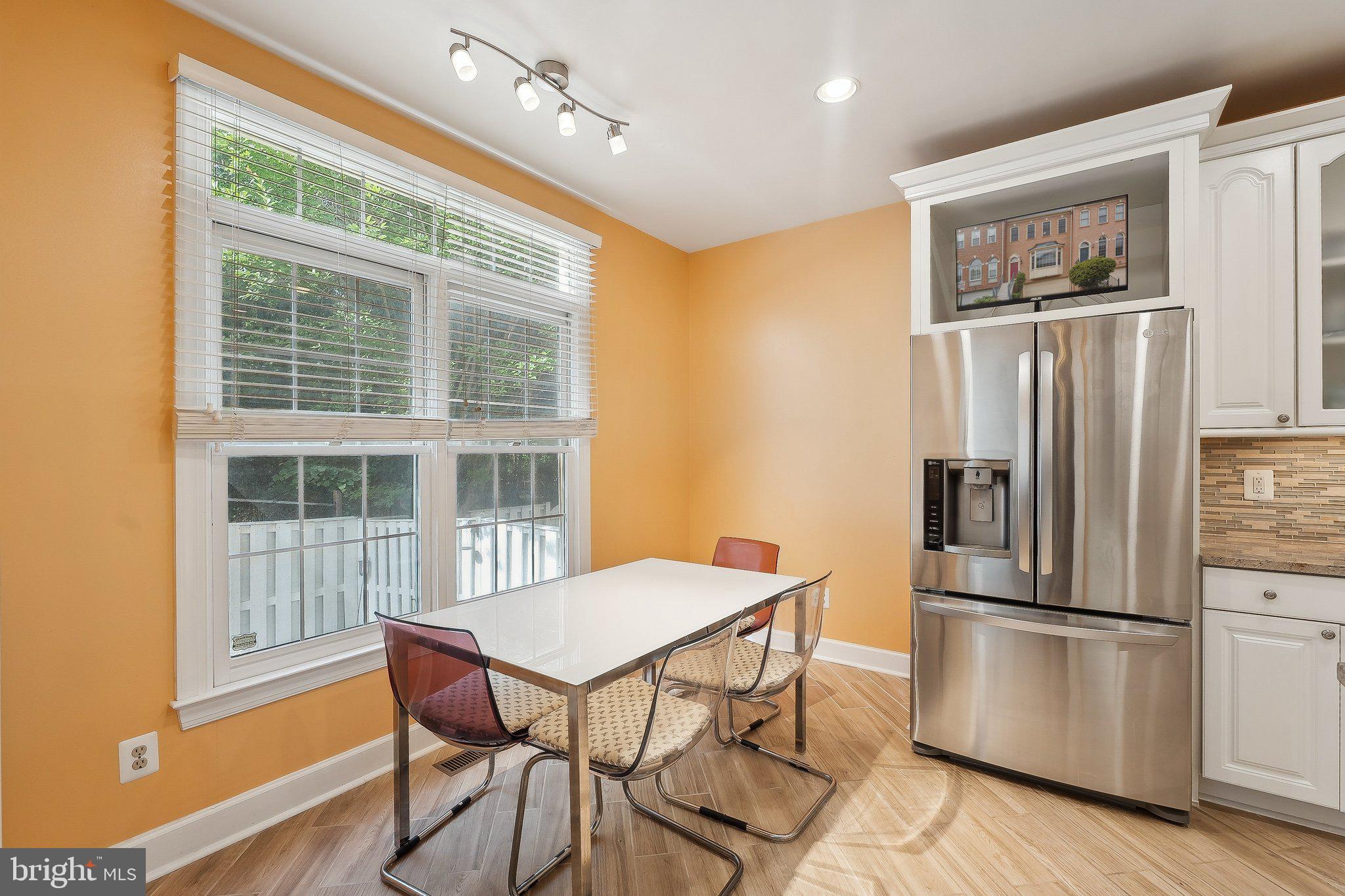 WESTWOOD TOWNS - Residential Lease