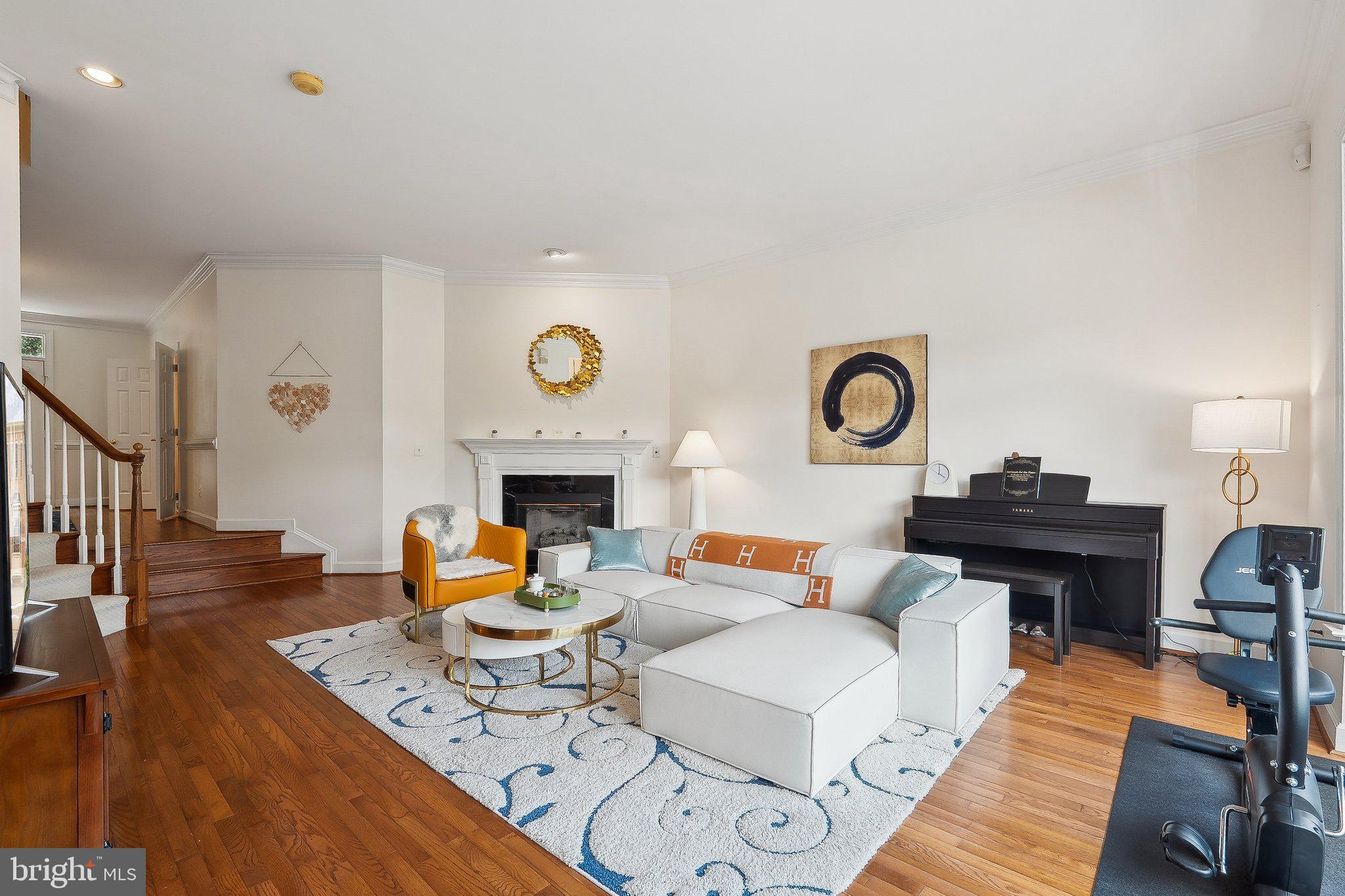 WESTWOOD TOWNS - Residential Lease