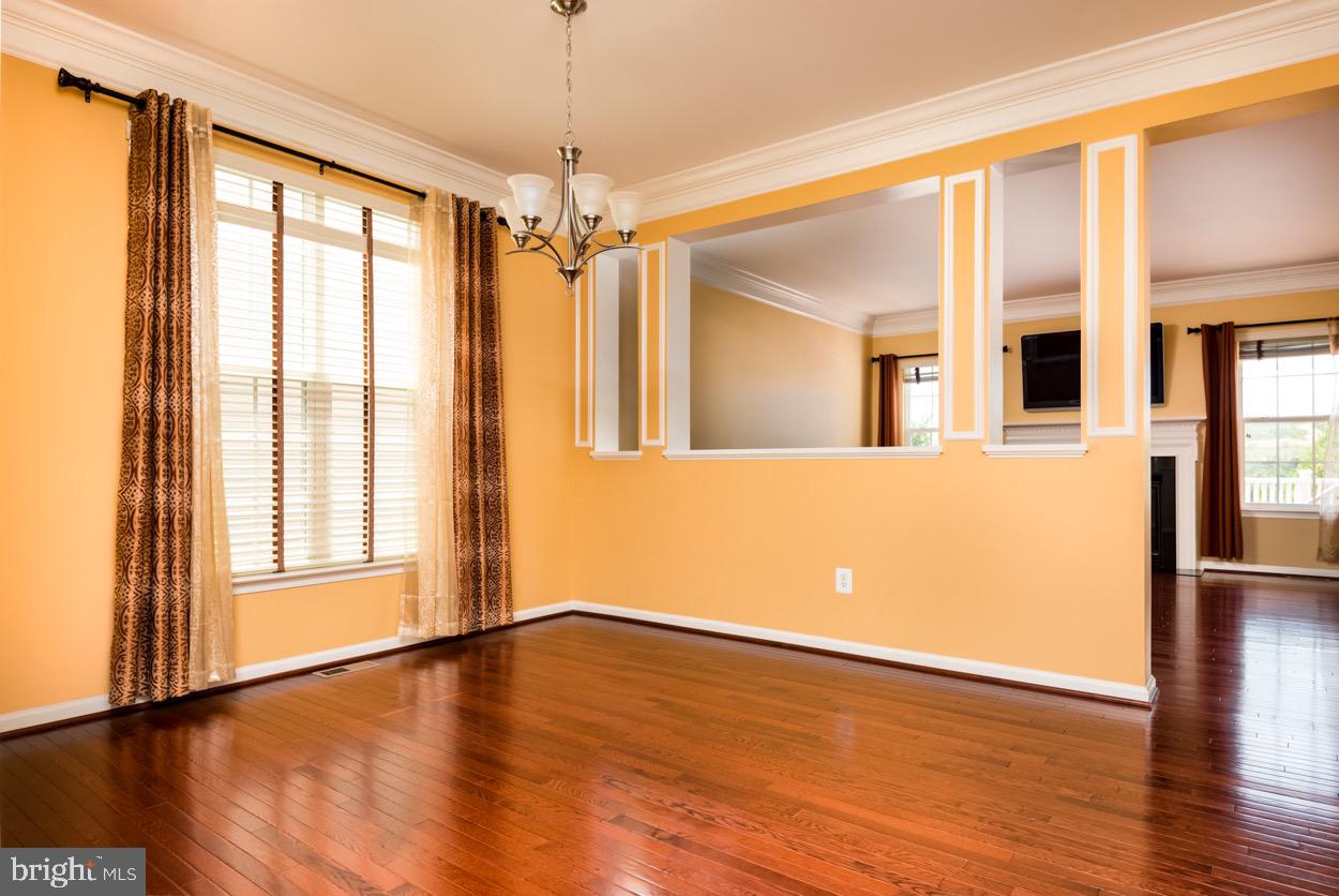 BARNES - Residential