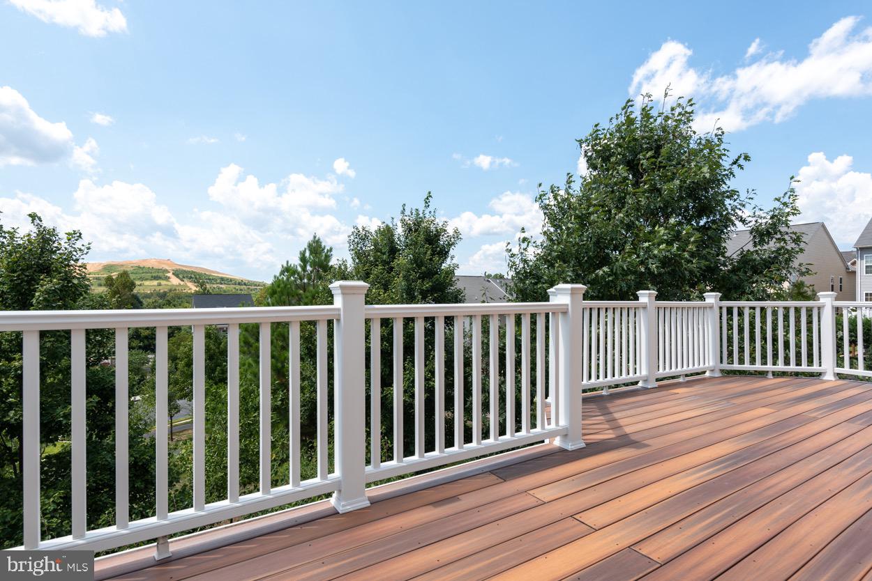 BARNES - Residential