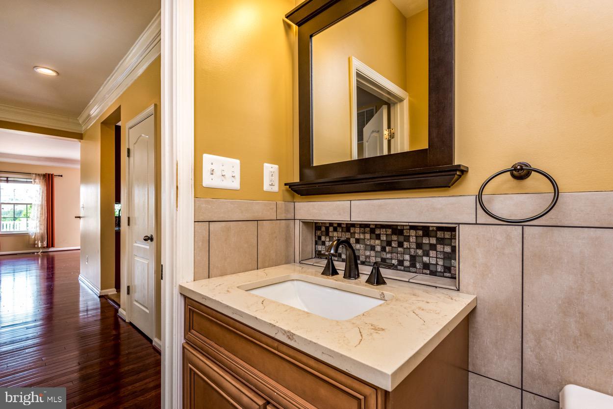 BARNES - Residential