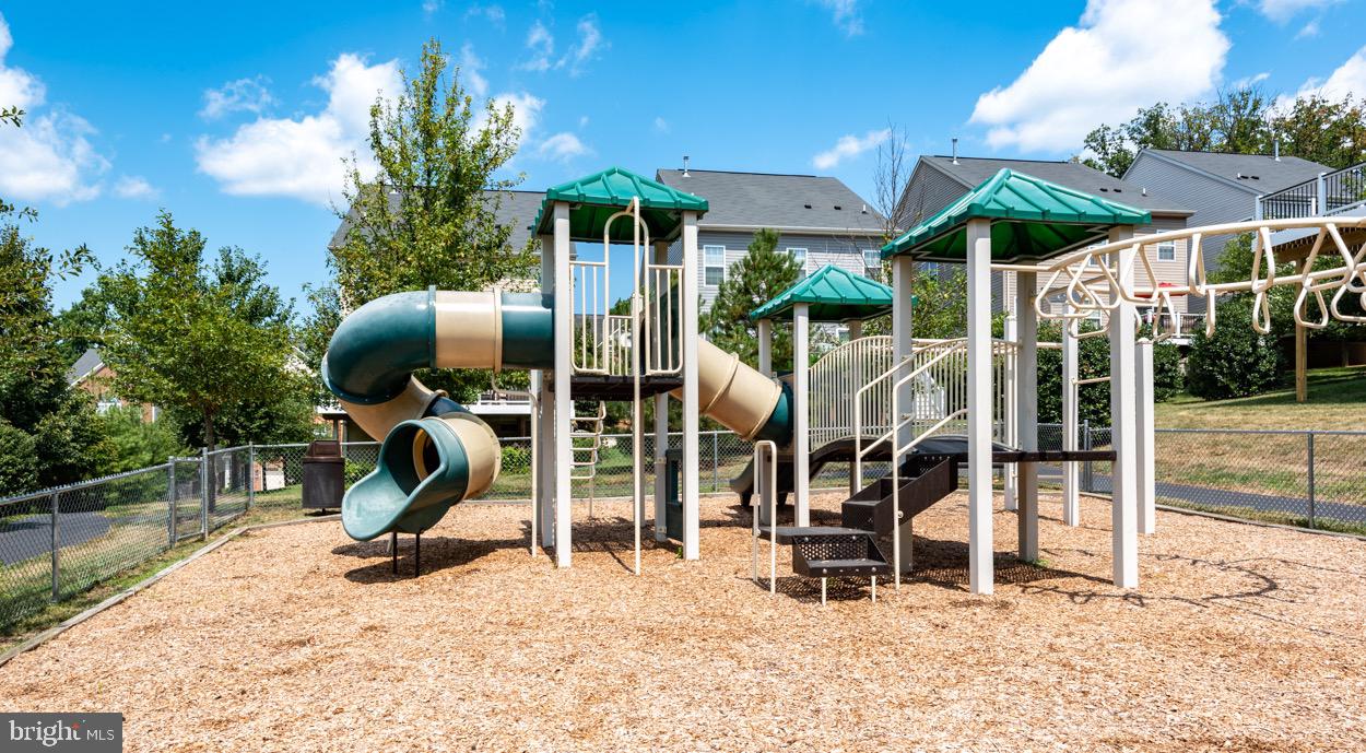 BARNES - Residential