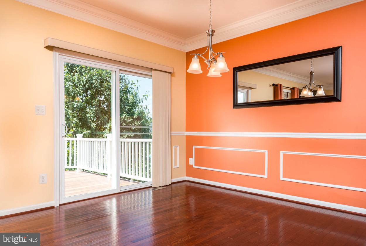 BARNES - Residential