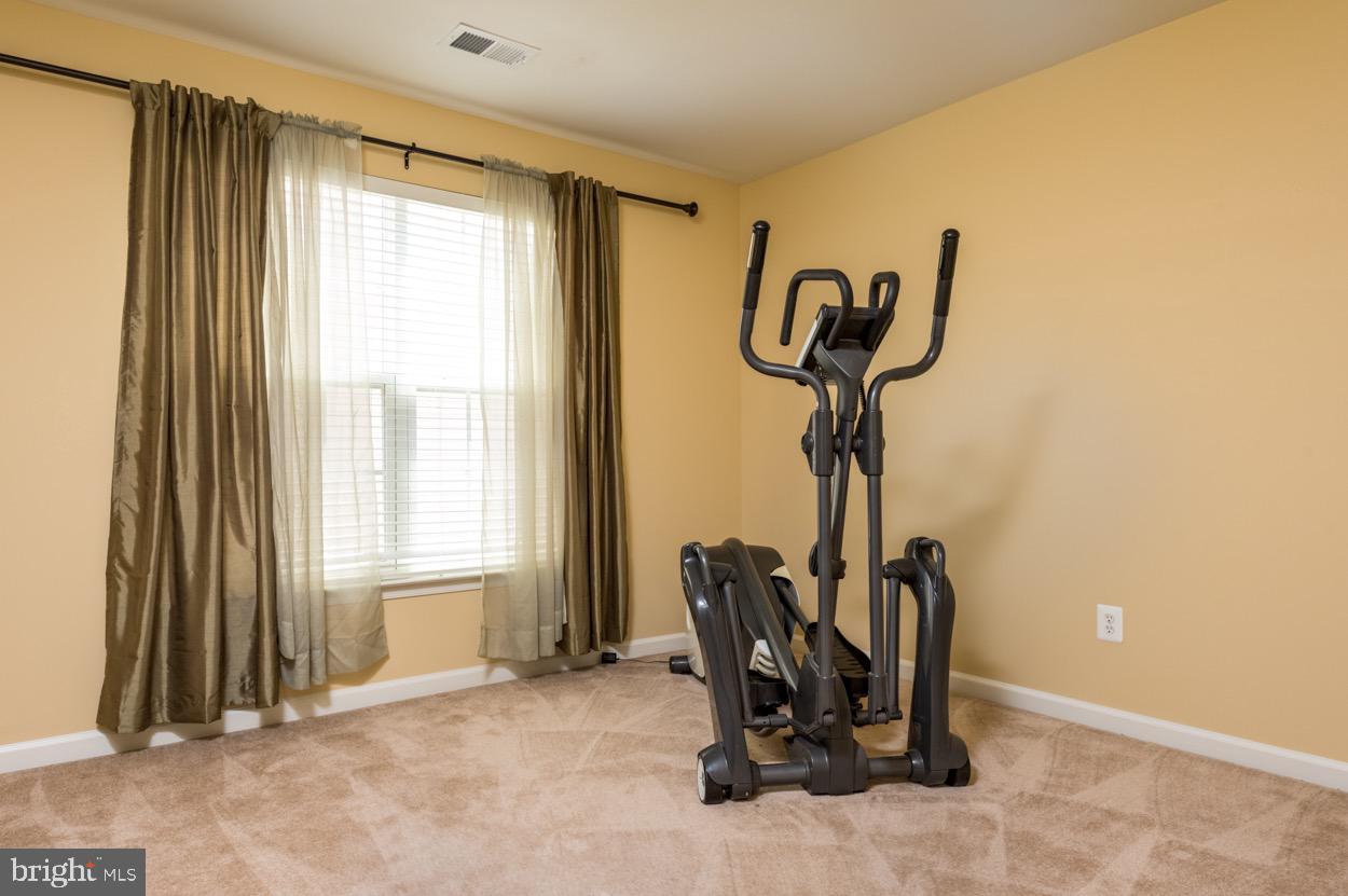 BARNES - Residential