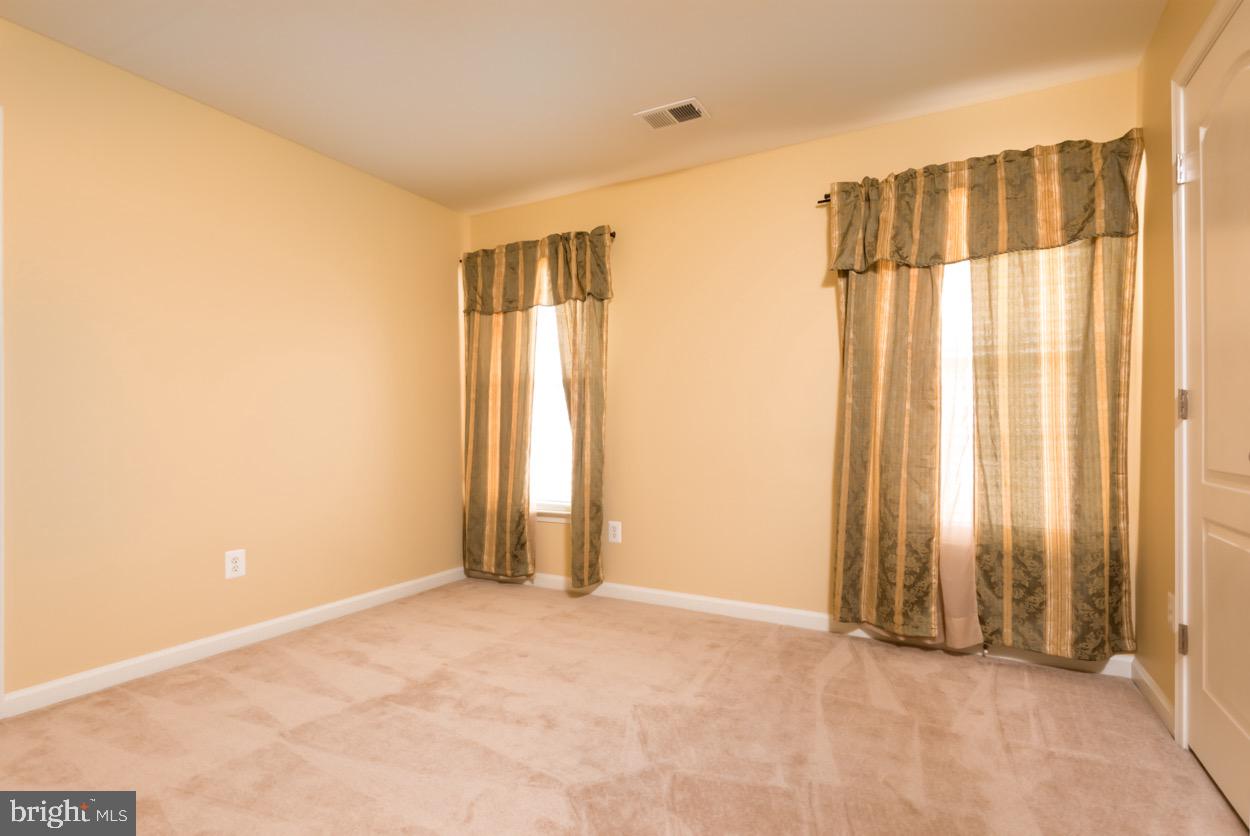 BARNES - Residential