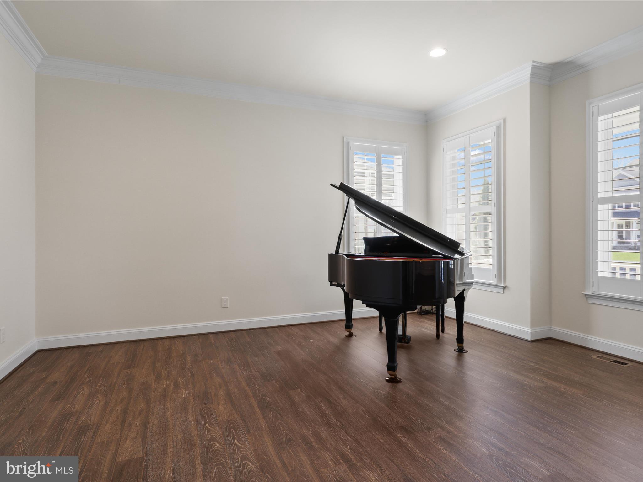 GREENS SOUTH AT WILLOWSF - Residential