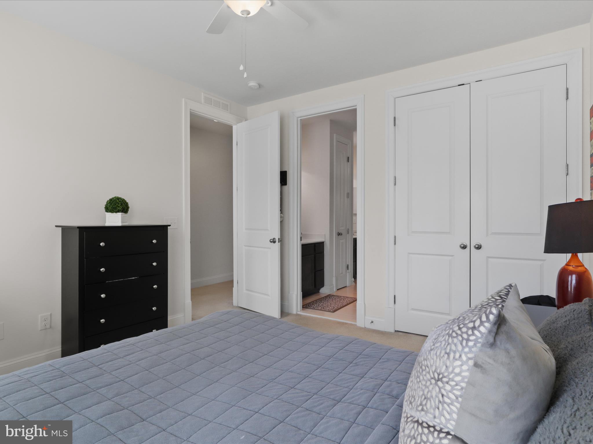 GREENS SOUTH AT WILLOWSF - Residential