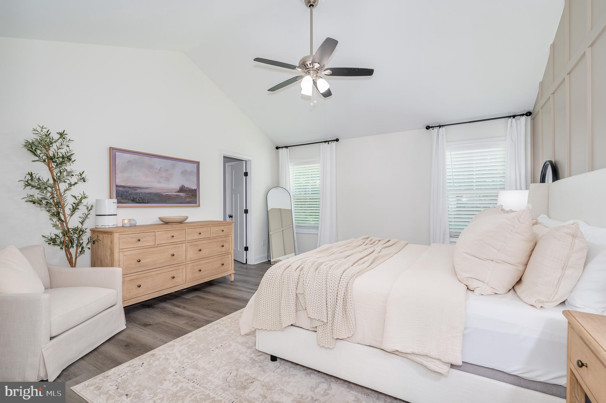 CLAYMONT CHASE - Residential