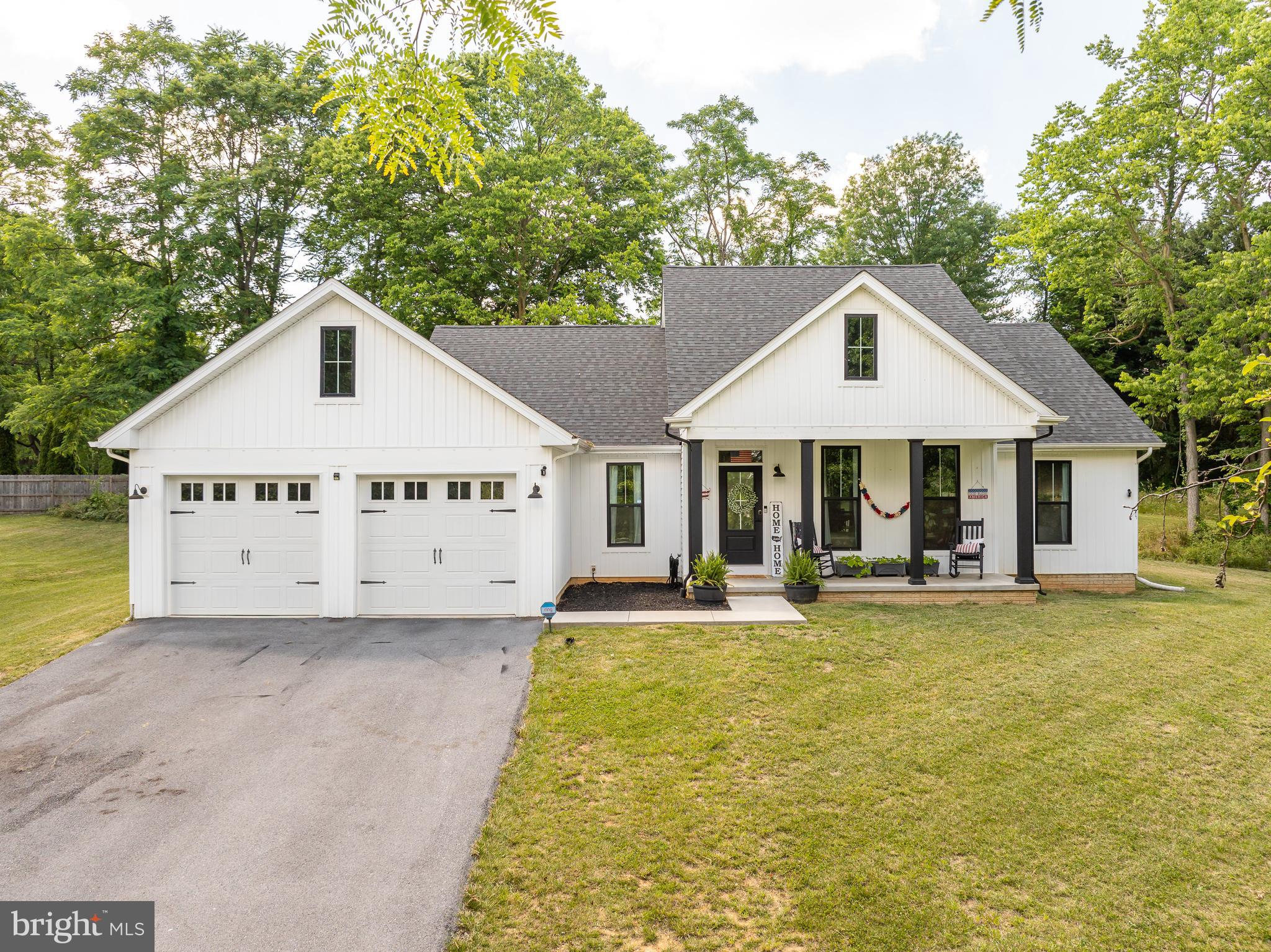 CLAYMONT CHASE - Residential