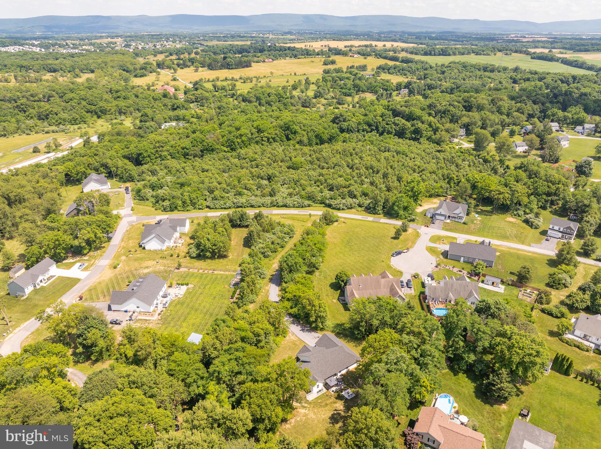 CLAYMONT CHASE - Residential