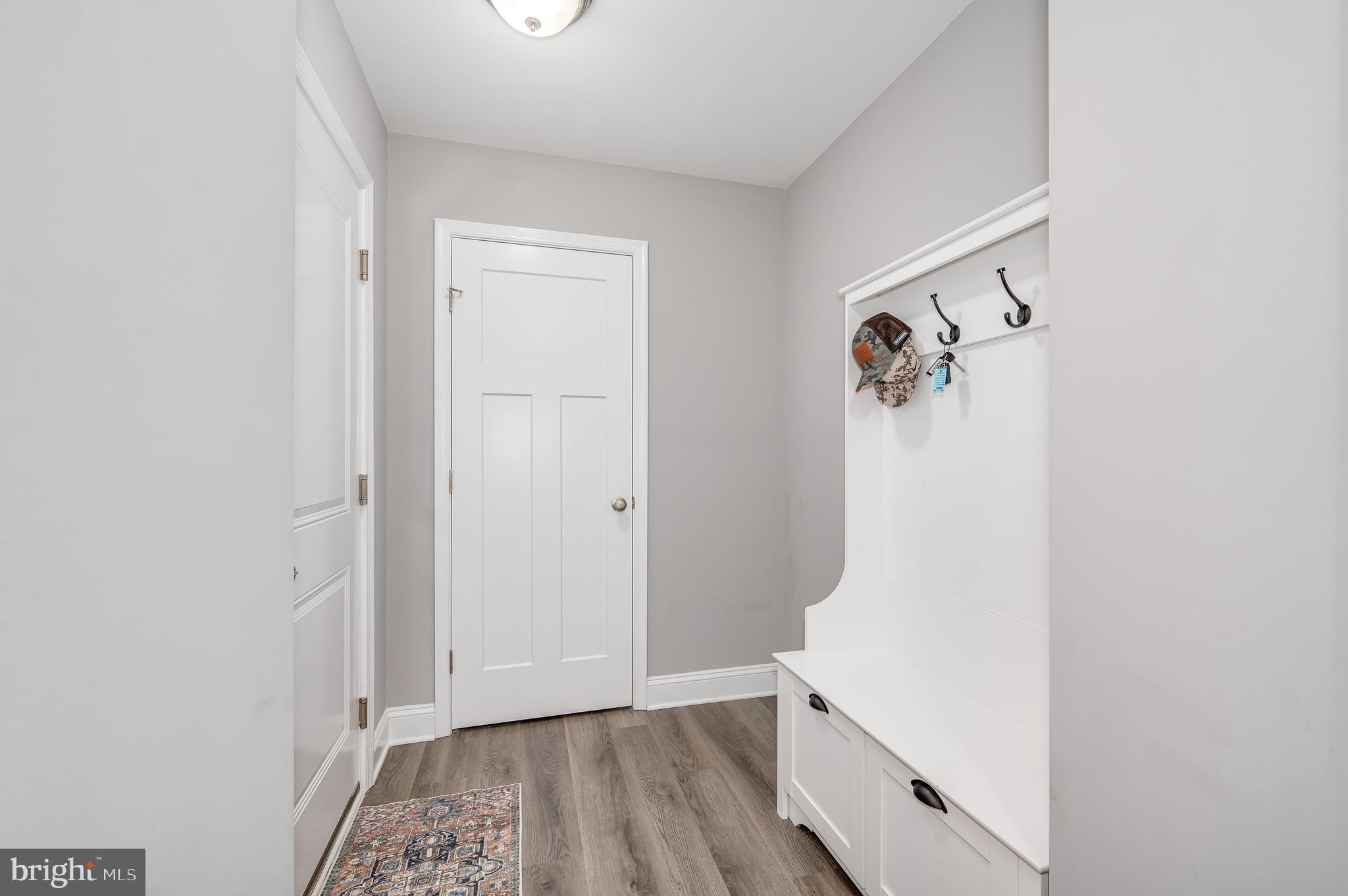 CLAYMONT CHASE - Residential