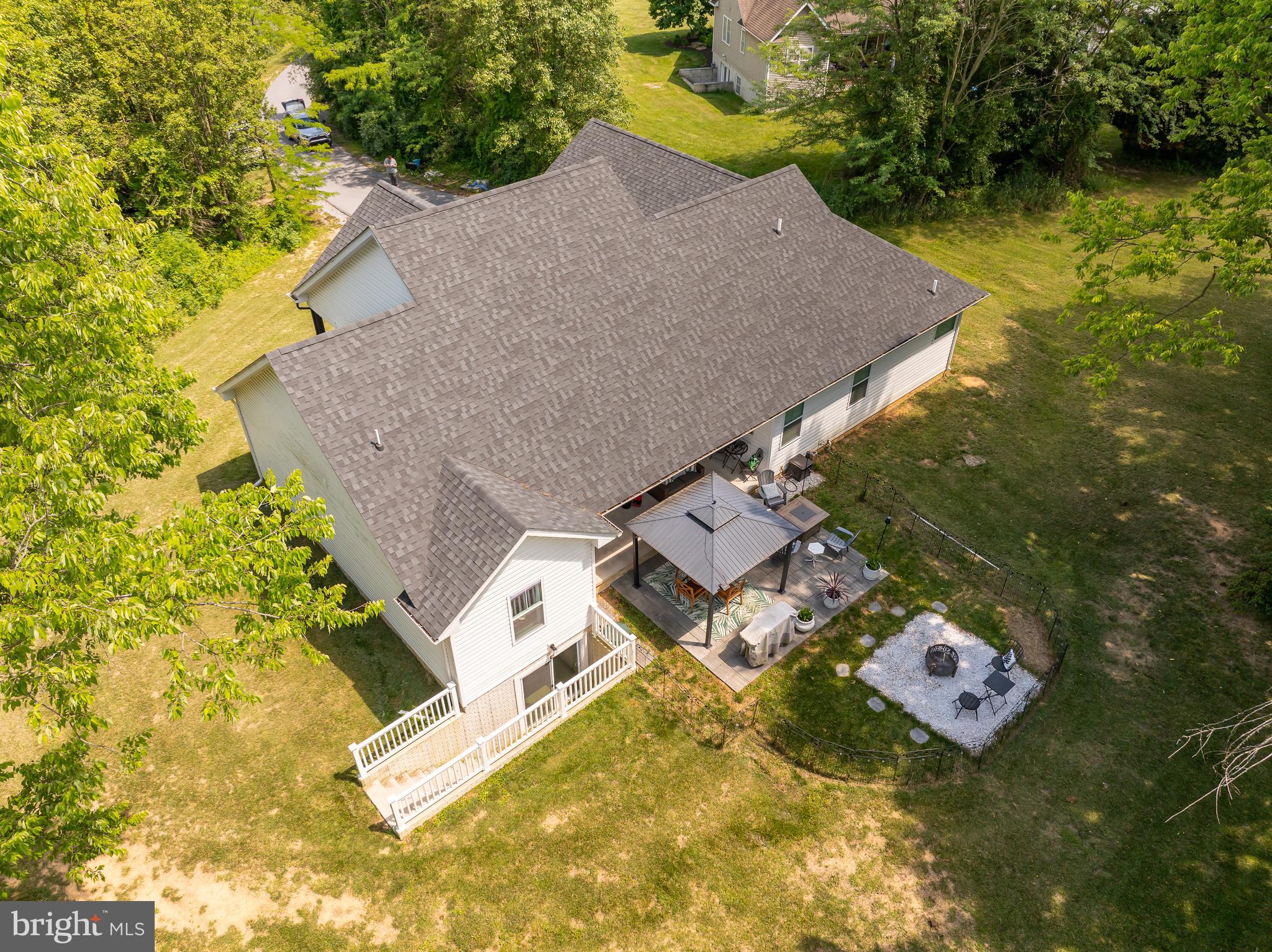 CLAYMONT CHASE - Residential