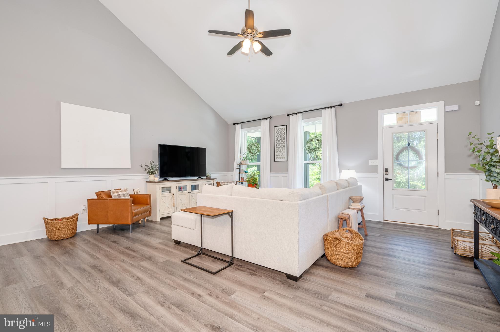 CLAYMONT CHASE - Residential