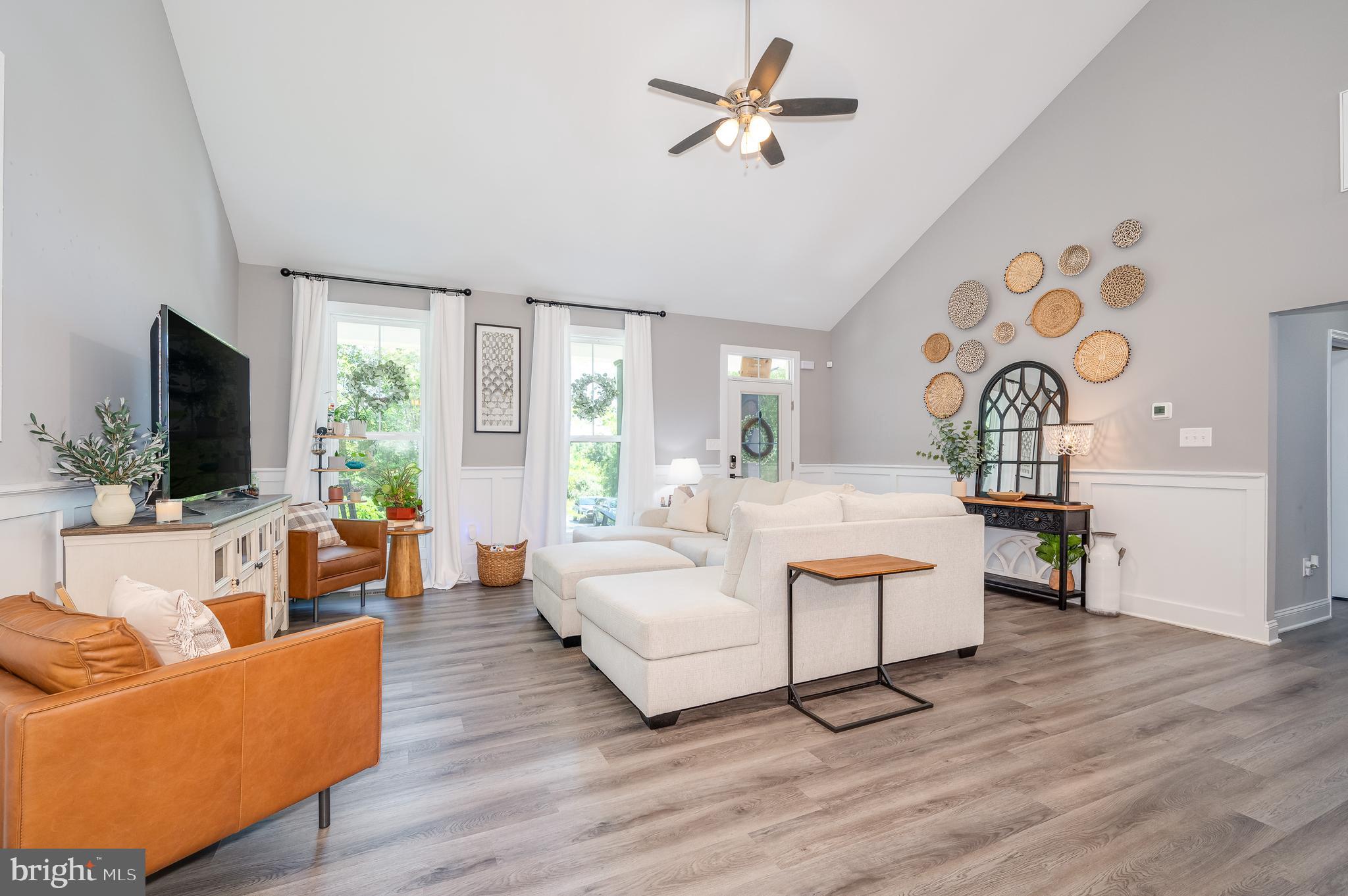 CLAYMONT CHASE - Residential