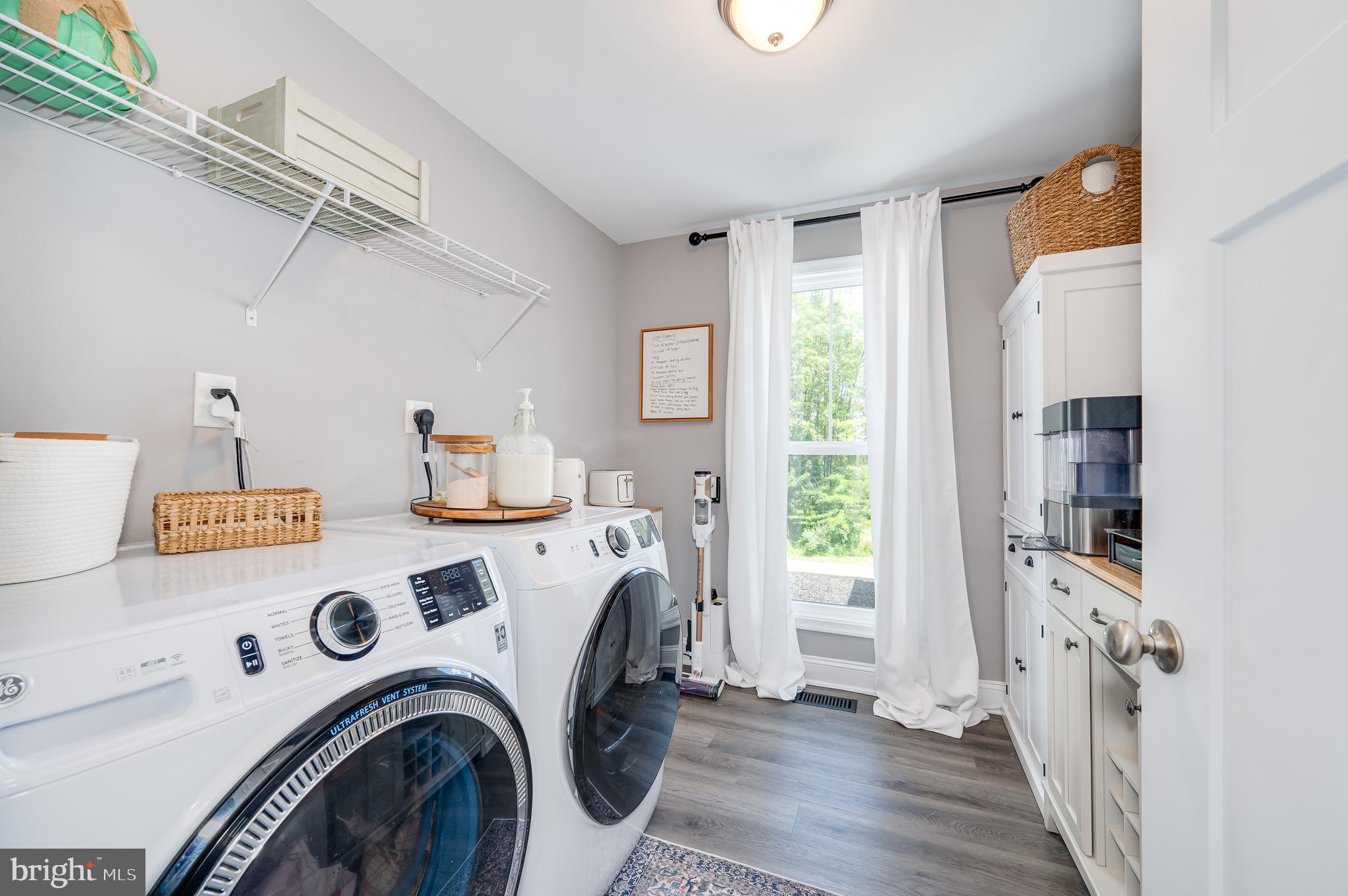 CLAYMONT CHASE - Residential