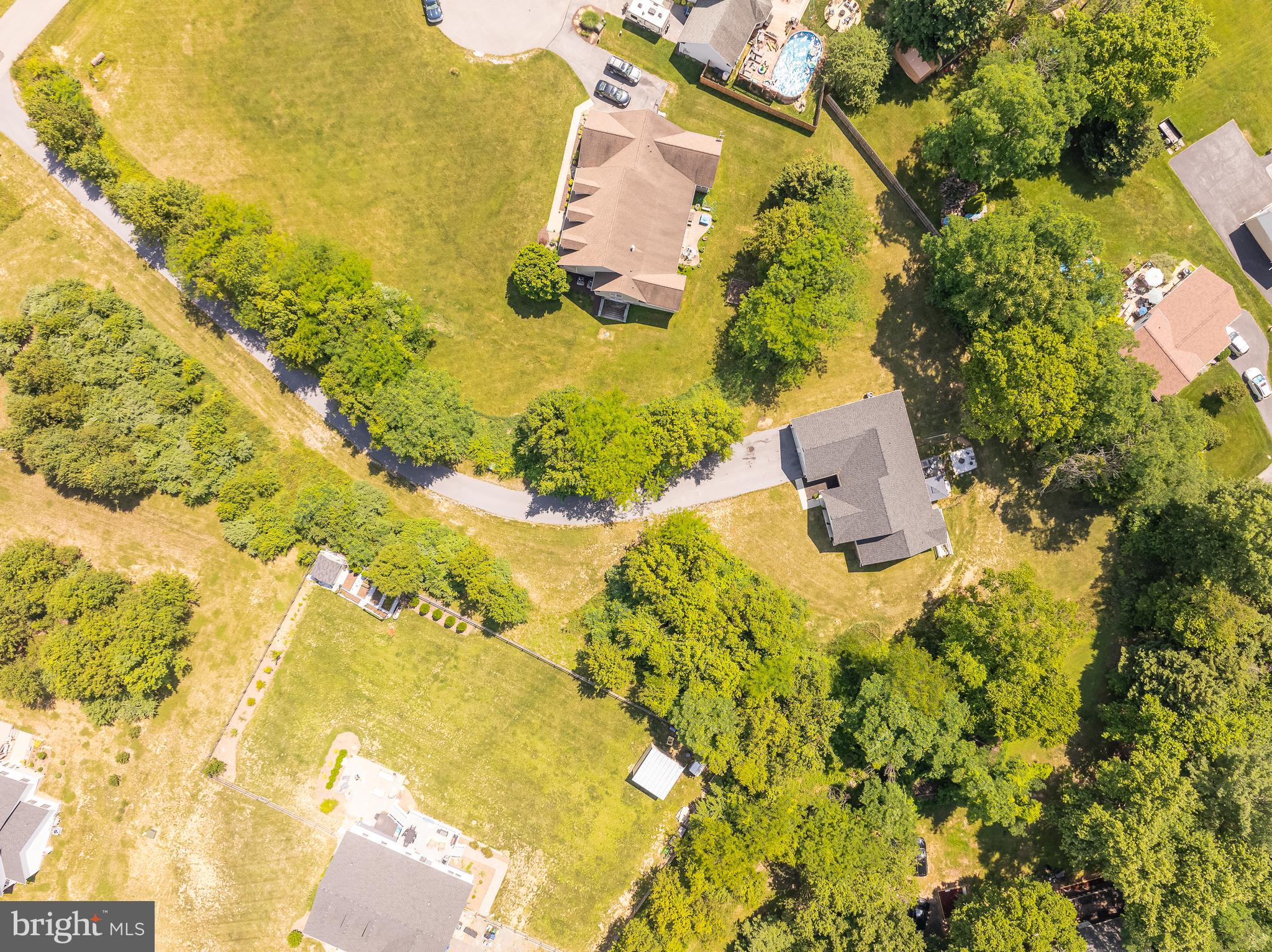 CLAYMONT CHASE - Residential