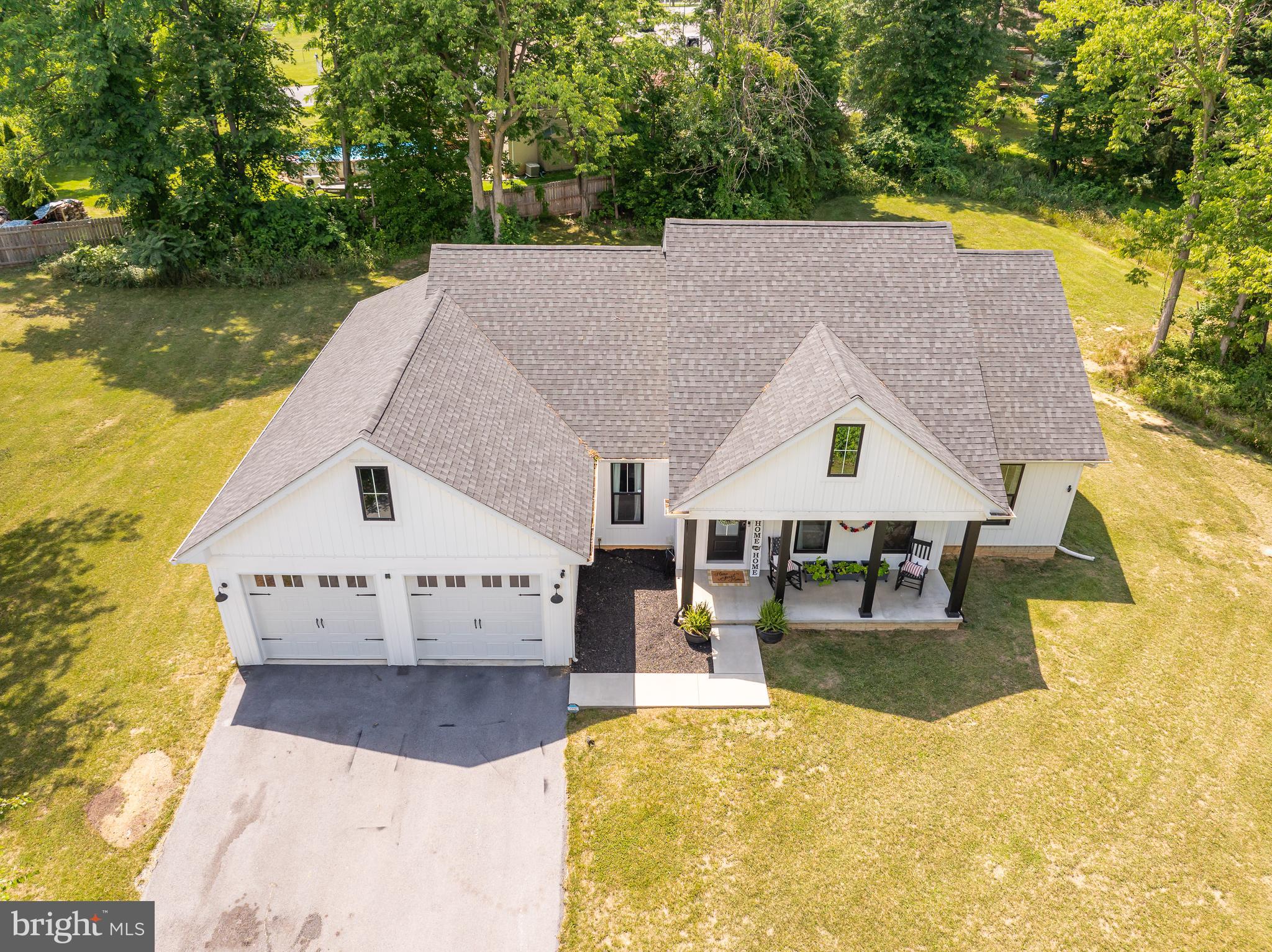 CLAYMONT CHASE - Residential