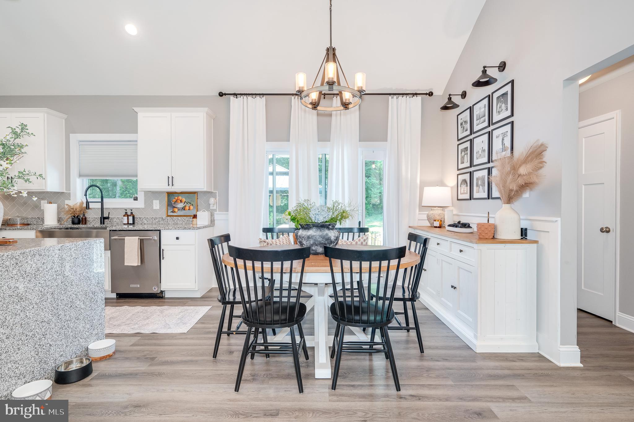 CLAYMONT CHASE - Residential