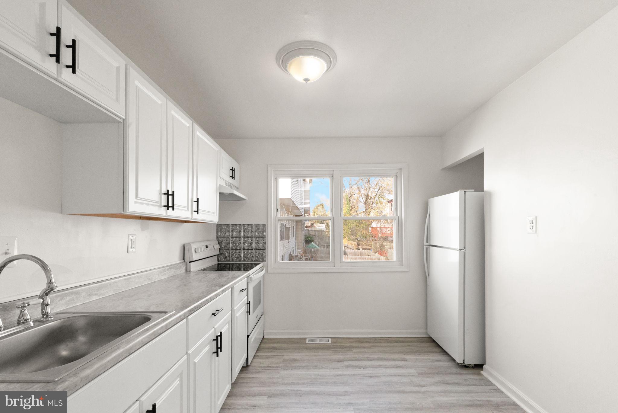 WATER GATE - Residential