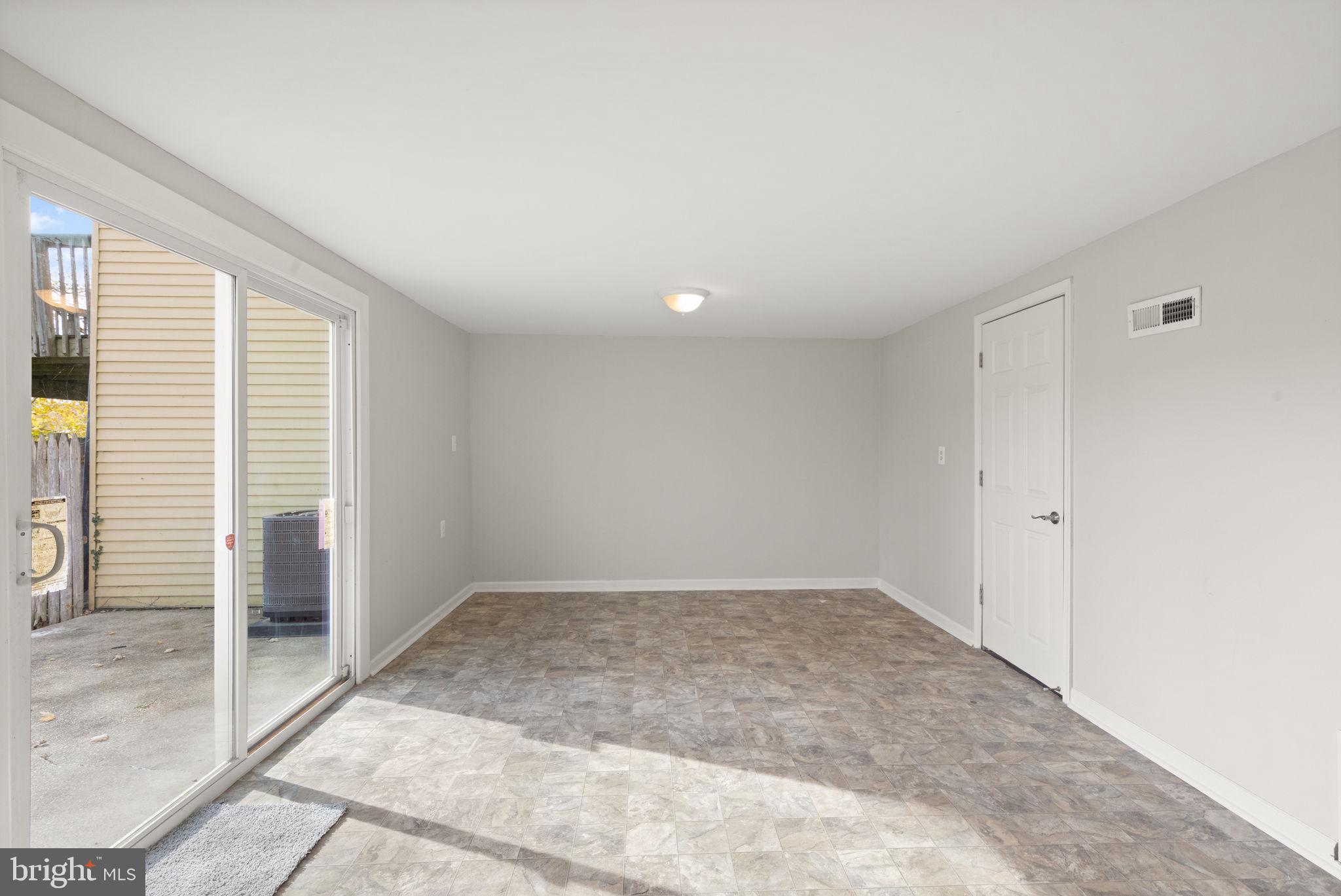 WATER GATE - Residential