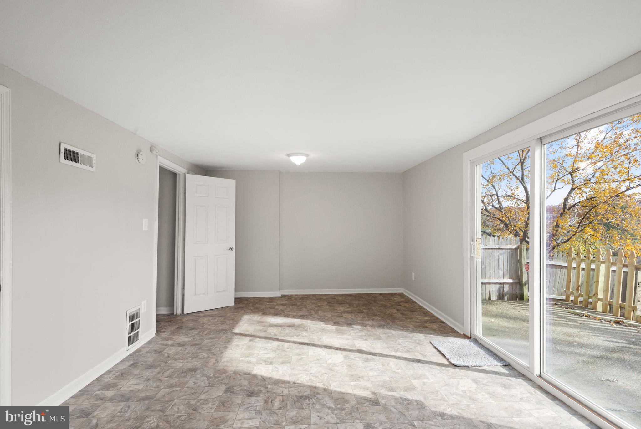 WATER GATE - Residential