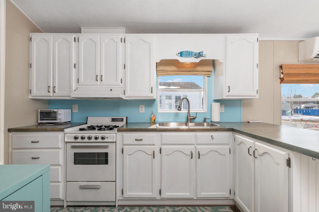 WHITE HORSE PARK I - Residential