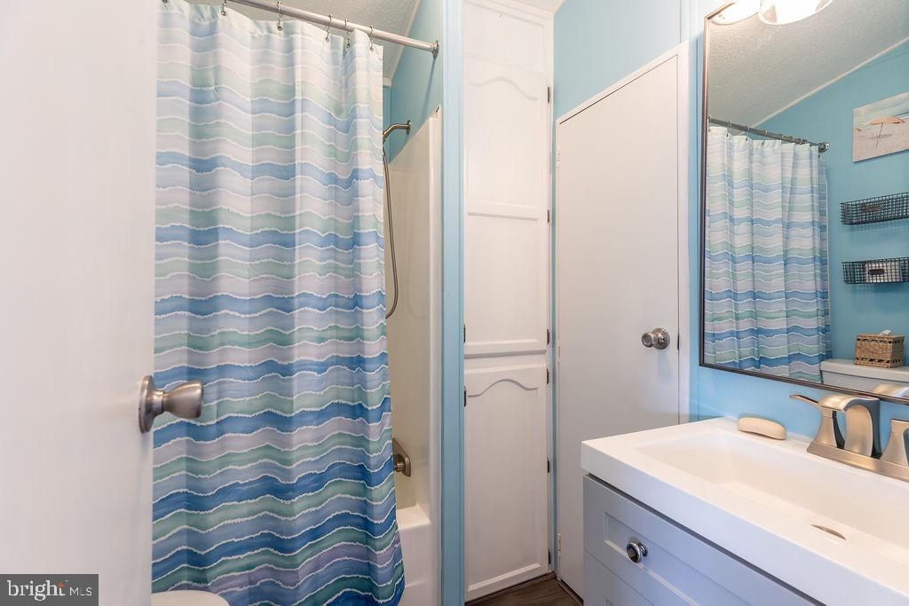 WHITE HORSE PARK I - Residential