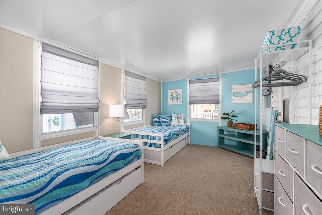 WHITE HORSE PARK I - Residential