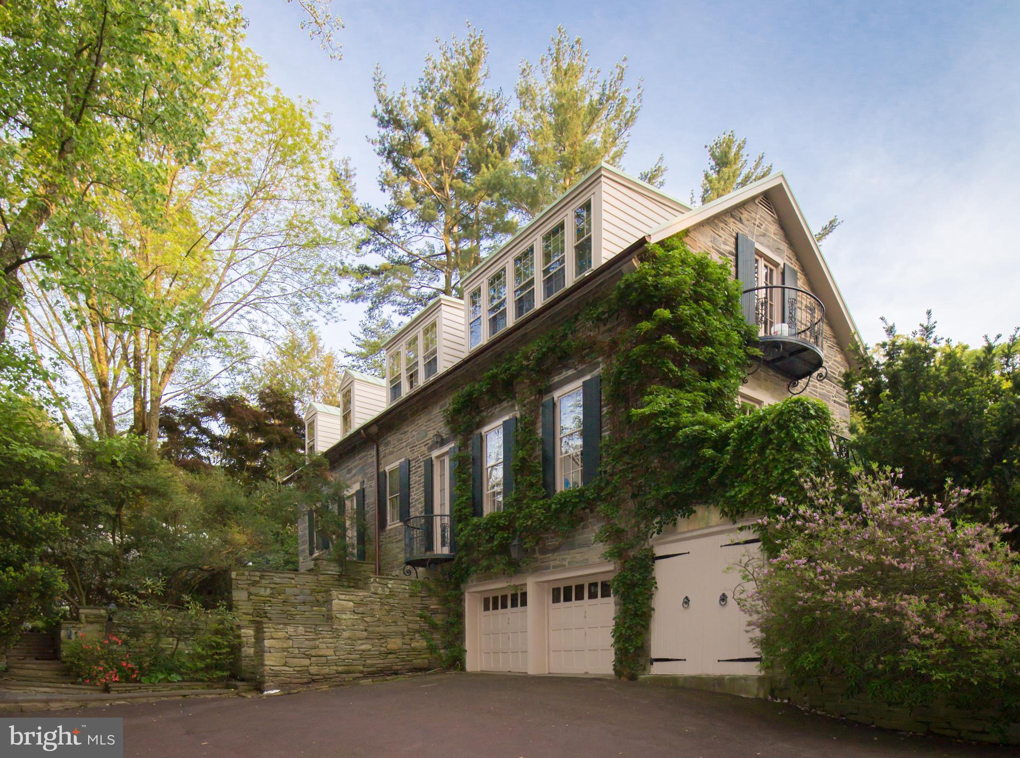 CHESTNUT HILL - Residential