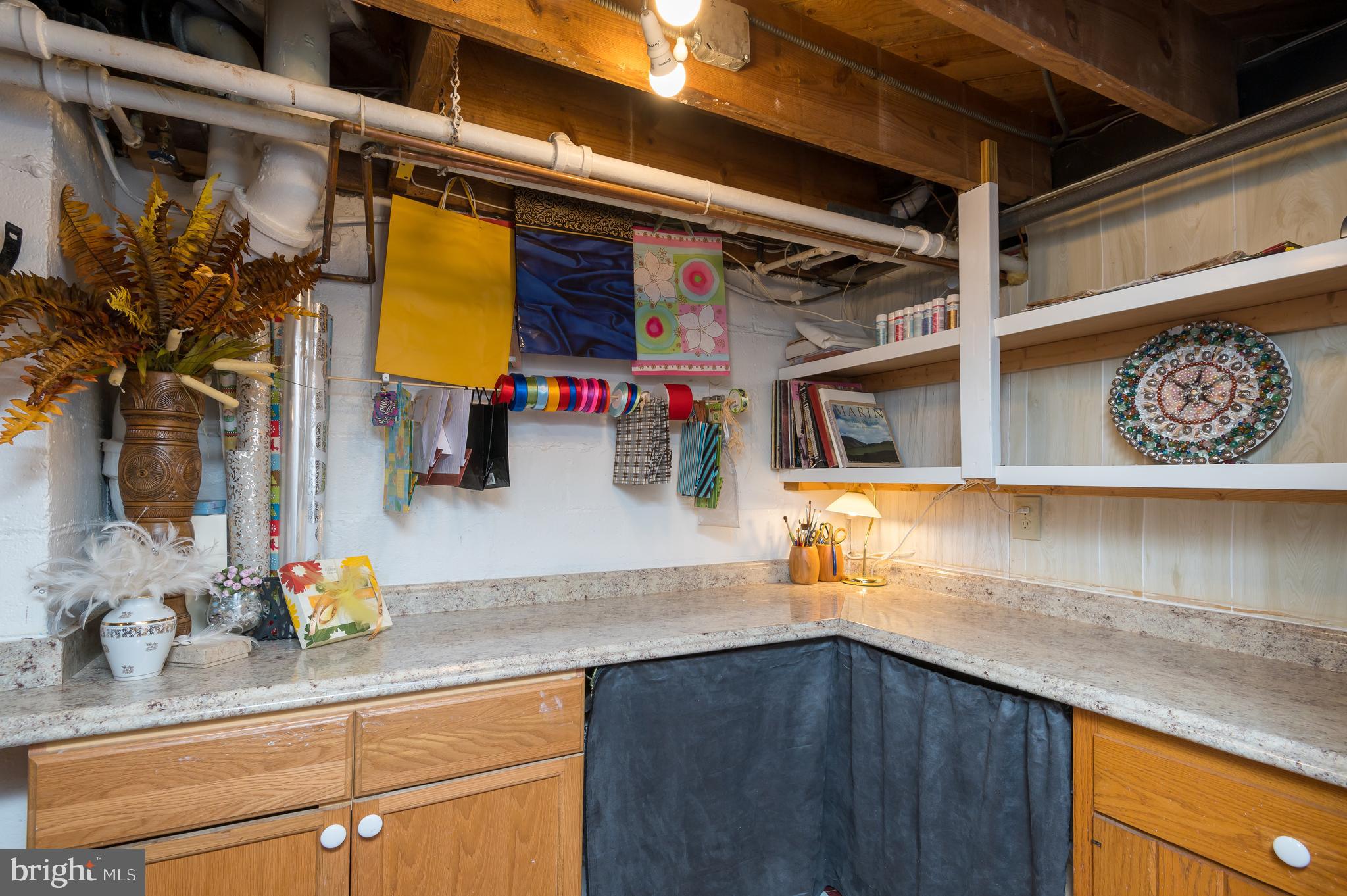 LAWTON MANOR - Residential