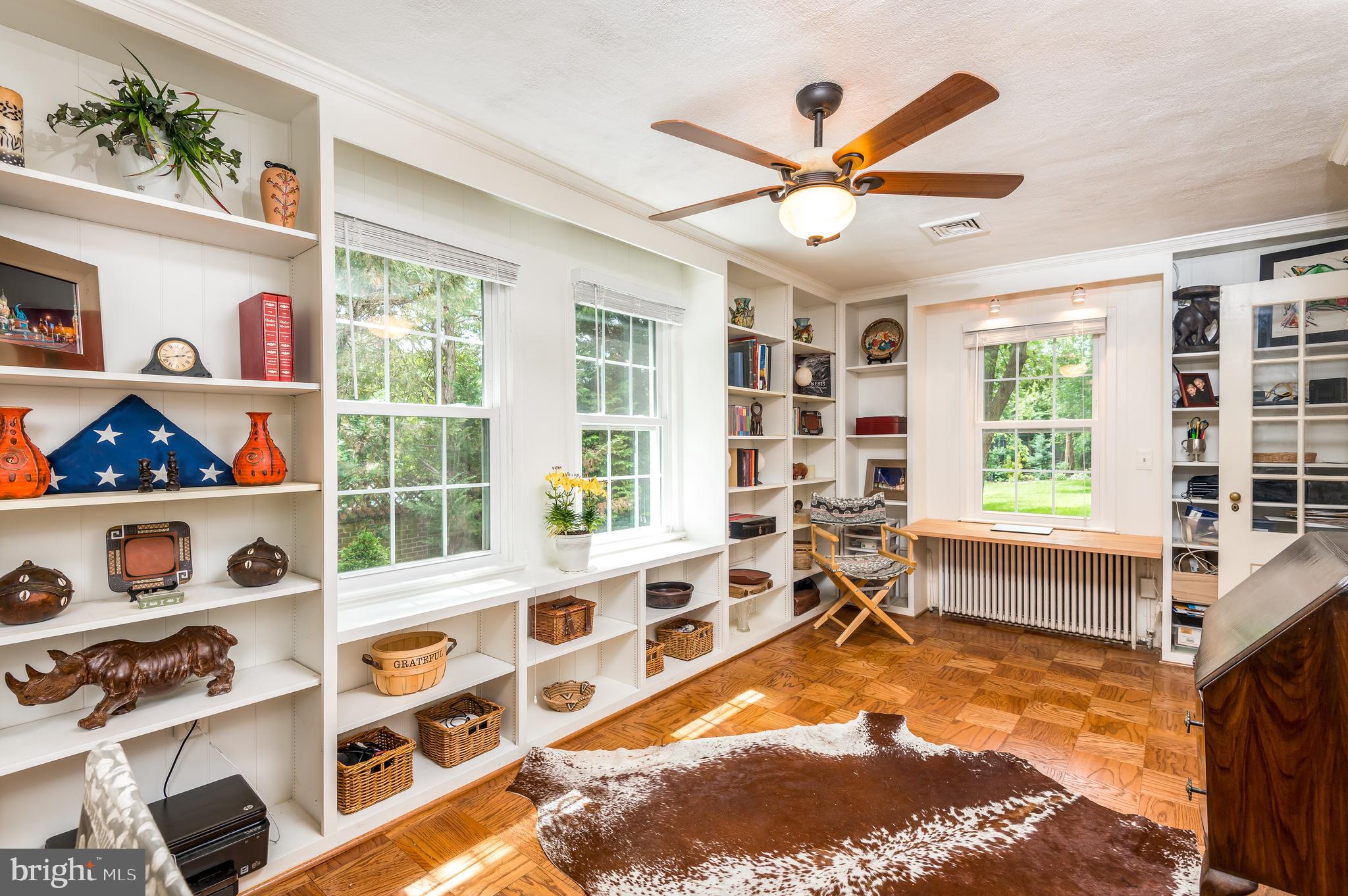 LAWTON MANOR - Residential