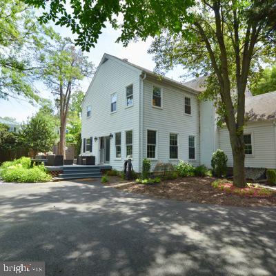 LAWTON MANOR - Residential