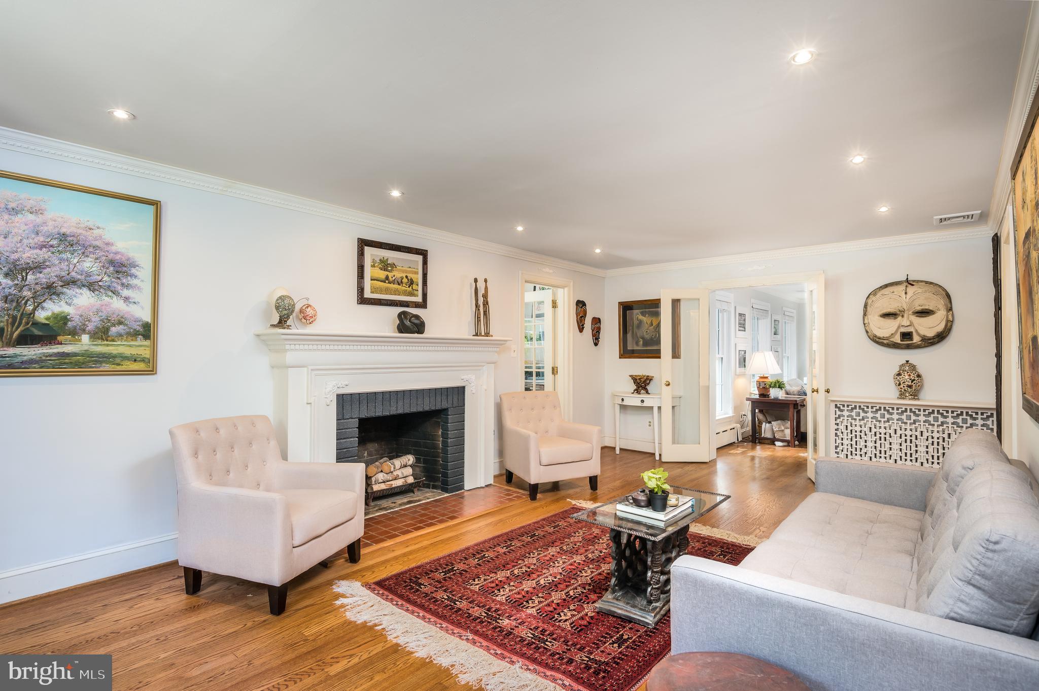 LAWTON MANOR - Residential