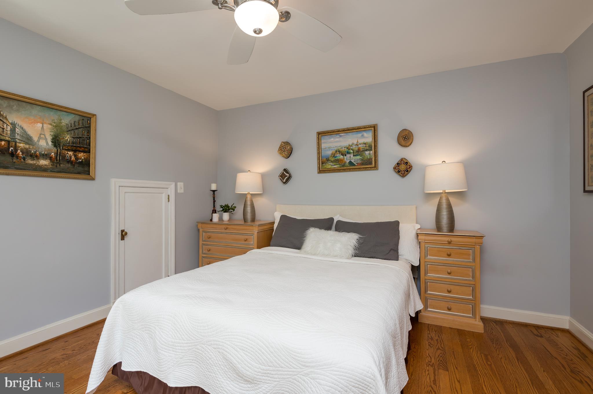 LAWTON MANOR - Residential